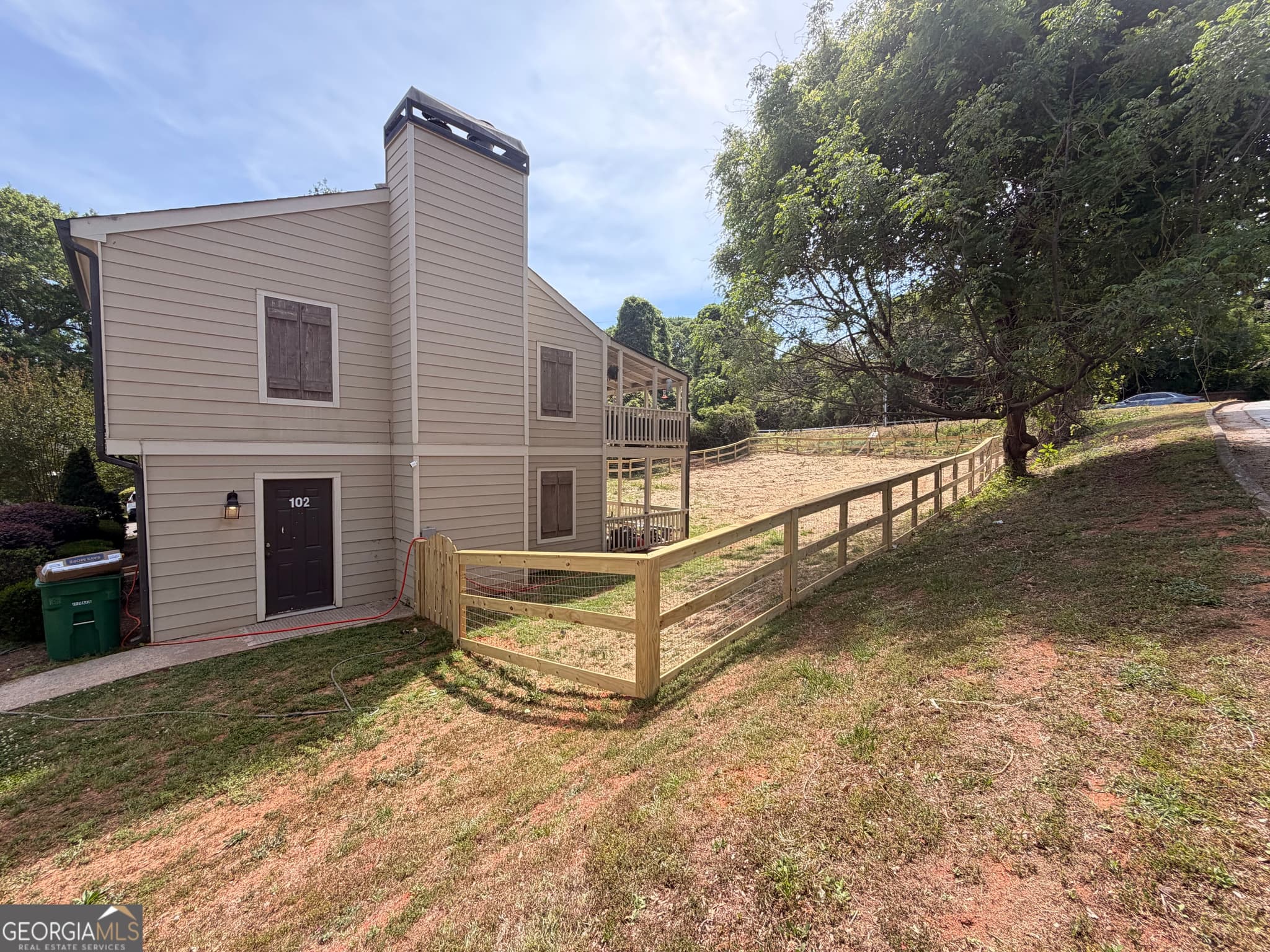 3 bedroom, 2 bathroom, 1,130 sq ft condominium for rent at 102 Welch Place, Athens, GA 30606 for $2,000 a month — photo 3
