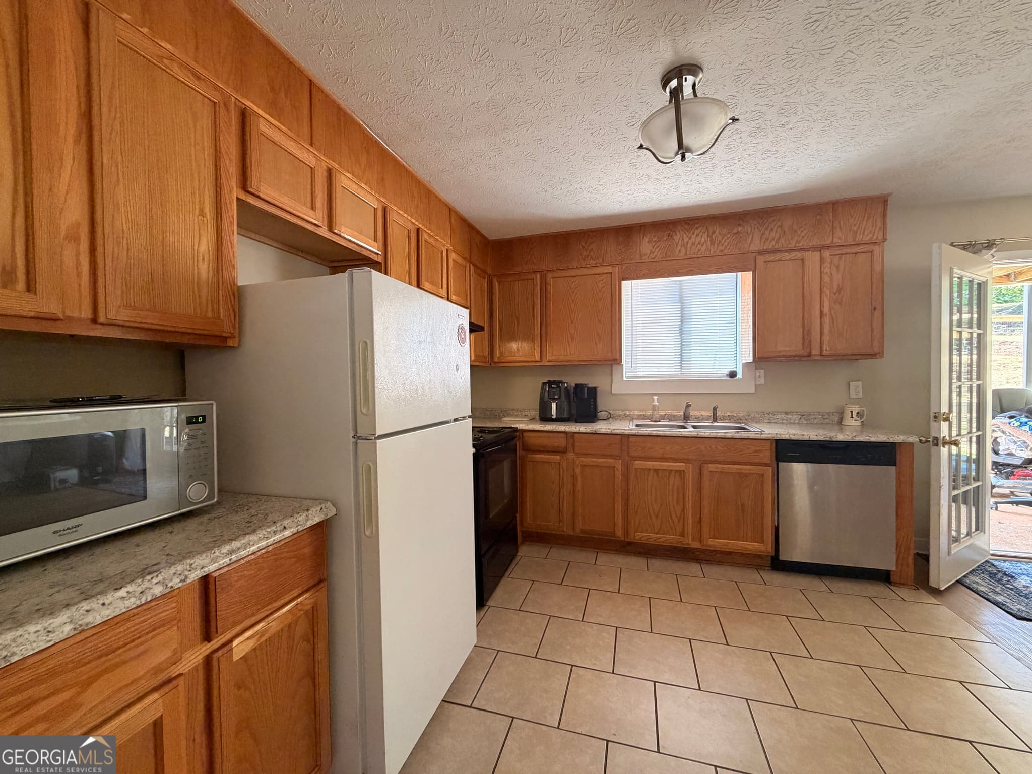 3 bedroom, 2 bathroom, 1,130 sq ft condominium for rent at 102 Welch Place, Athens, GA 30606 for $2,000 a month — photo 5