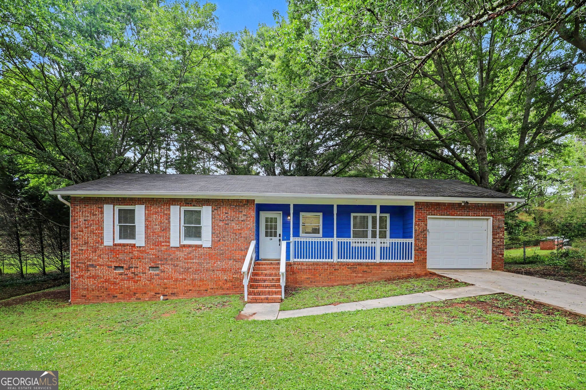 4 bedroom, 3 bathroom, 1,492 sq ft single family residence sold at 19 Thomas Way, Newnan, GA 30263