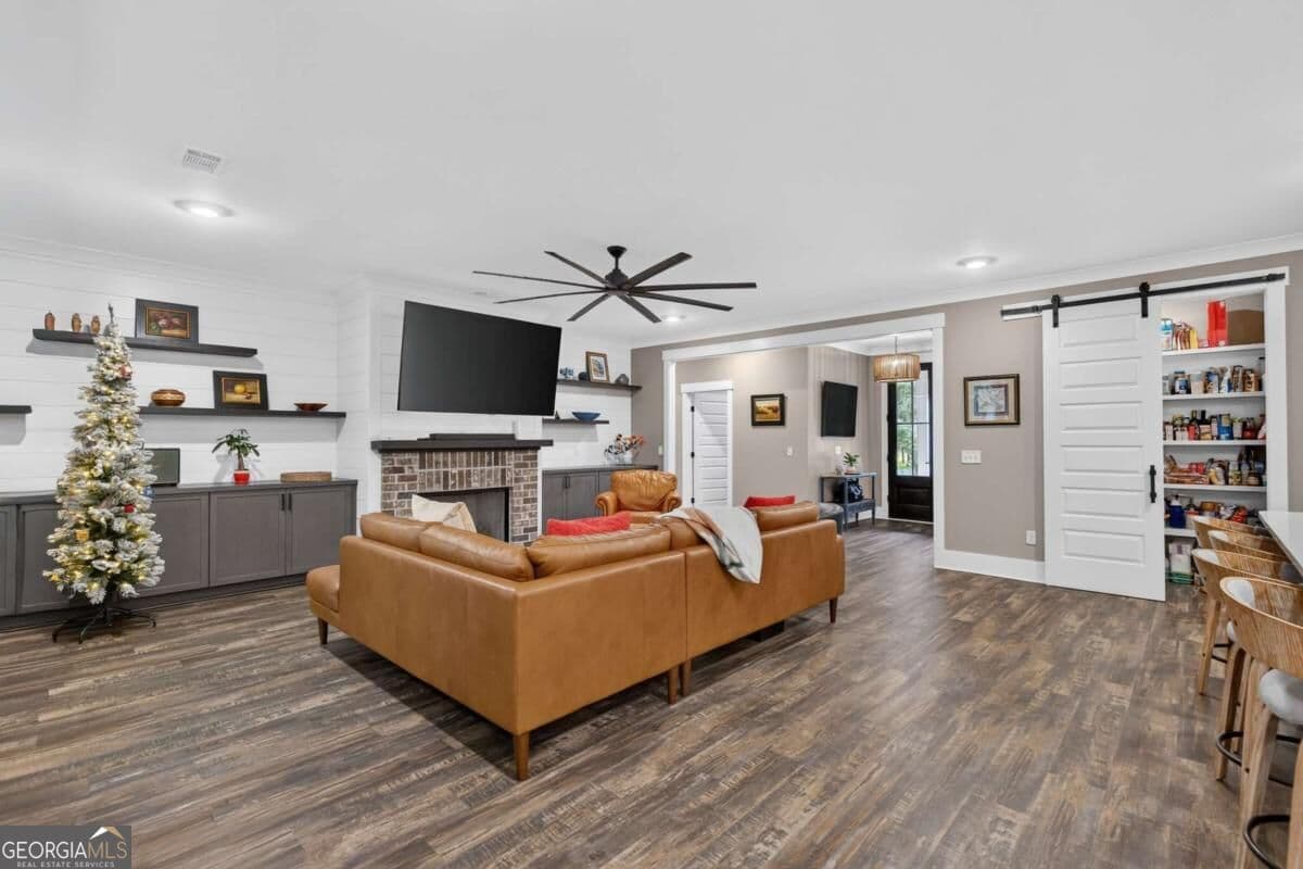3 bedroom, 2.5 bathroom, 2,101 sq ft single family residence for sale at 2010 Hidden Lagoon Lane, Townsend, GA 31331 — photo 7