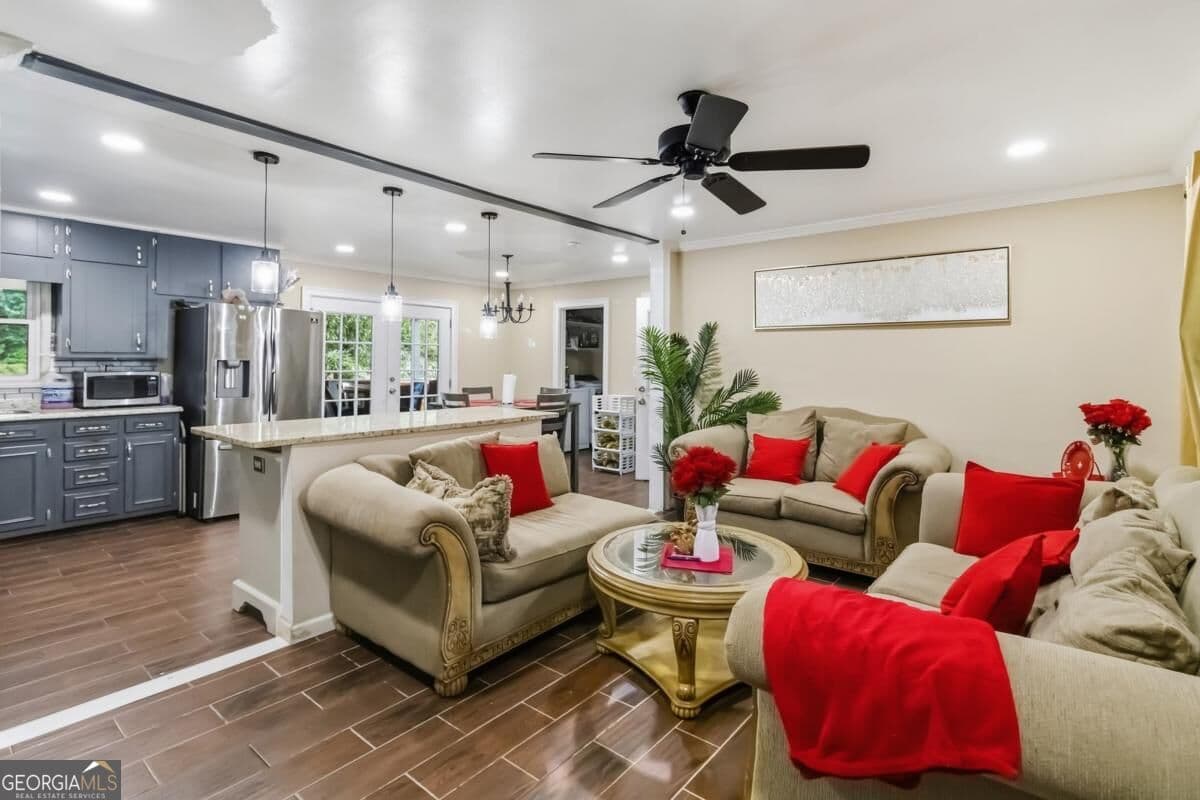 6 bedroom, 4 bathroom, 1,148 sq ft single family residence for sale at 1594 Dellwood Circle, Morrow, GA 30260 — photo 6