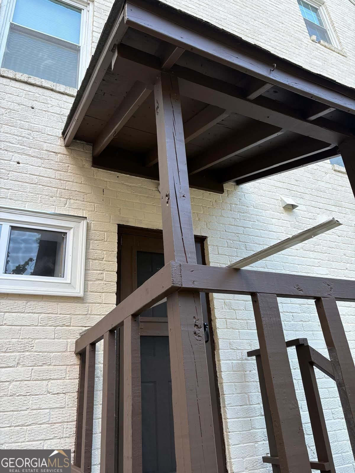 1 bedroom, 1 bathroom, 983 sq ft duplex for rent at 233 Kinsey Court C, Atlanta, GA 30305 for $1,500 a month — photo 2