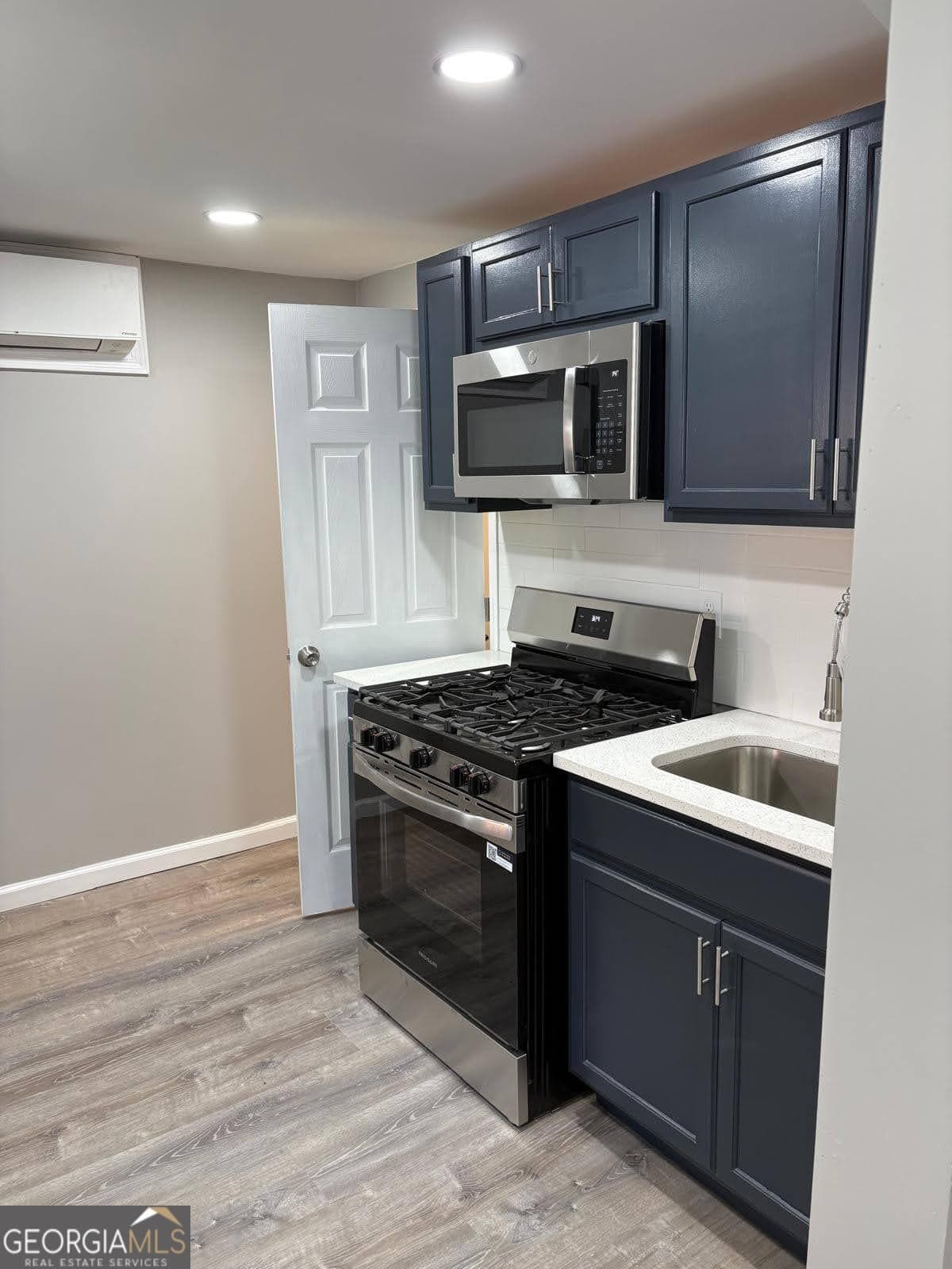 1 bedroom, 1 bathroom, 983 sq ft duplex for rent at 233 Kinsey Court C, Atlanta, GA 30305 for $1,500 a month — photo 5