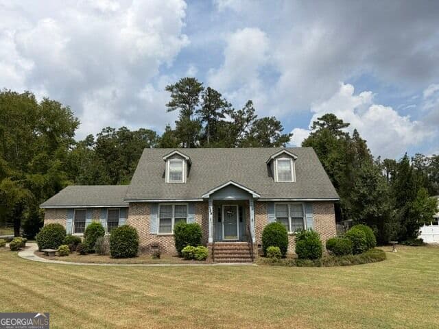 4 bedroom, 2 bathroom, 1,482 sq ft single family residence for sale at 324 Lumpkin Street, Thomson, GA 30824 — photo 2