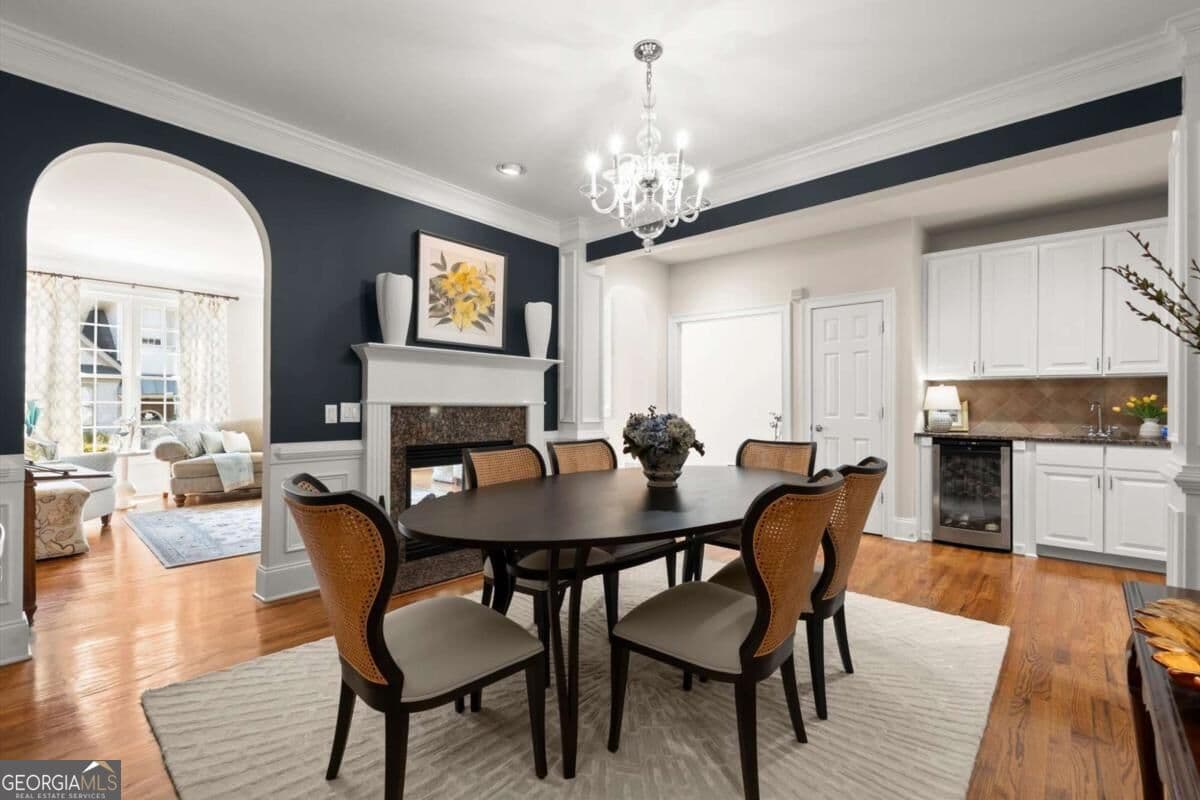 3 bedroom, 3.5 bathroom, 2,704 sq ft townhouse for sale at 184 Mystic Court, Sandy Springs, GA 30342 — photo 10
