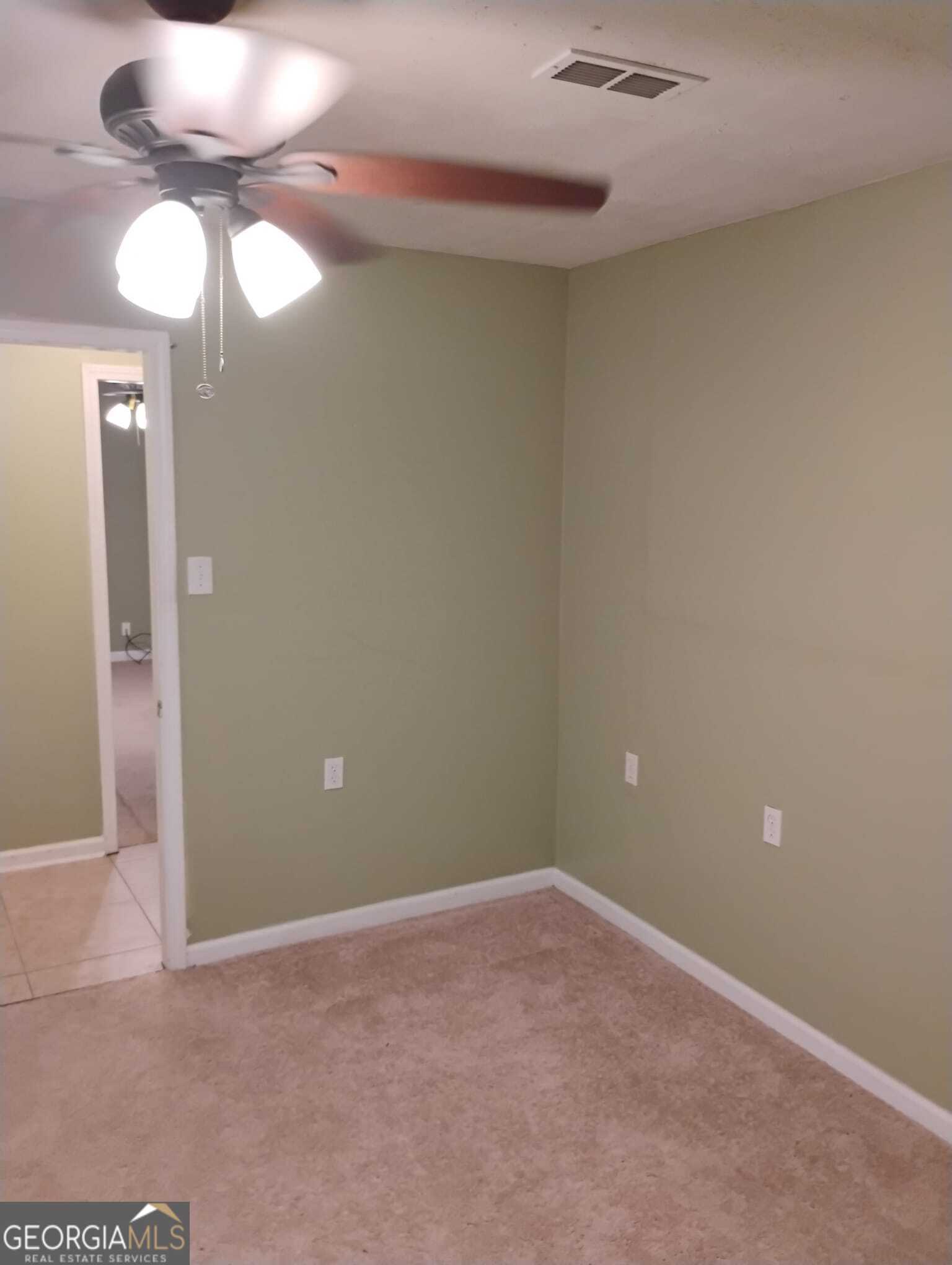 2 bedroom, 1 bathroom, 1,100 sq ft single family residence for rent at 4066 Preserve Trail, Snellville, GA 30039 for $1,325 a month — photo 3