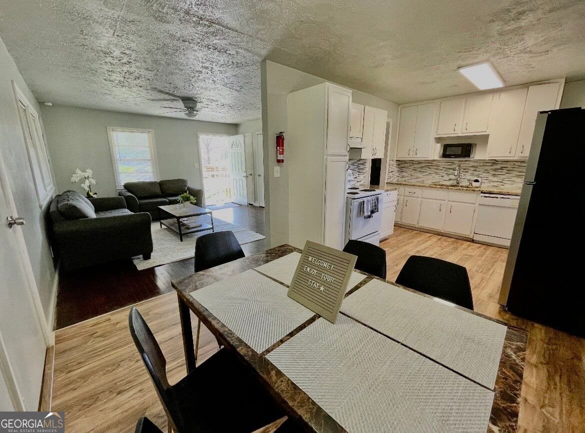 5 bedroom, 3 bathroom, 1,378 sq ft single family residence for sale at 4277 Iowa Drive, Forest Park, GA 30297 — photo 7