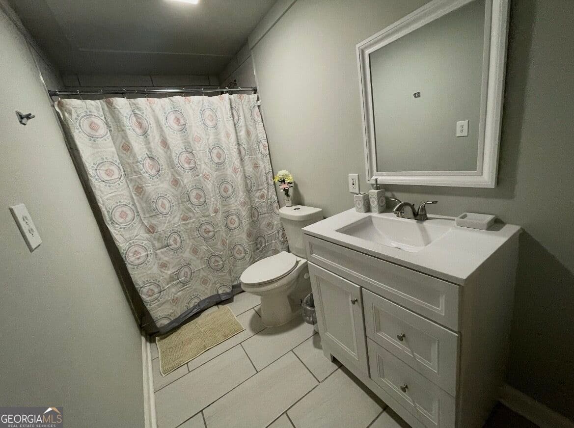5 bedroom, 3 bathroom, 1,378 sq ft single family residence for sale at 4277 Iowa Drive, Forest Park, GA 30297 — photo 9