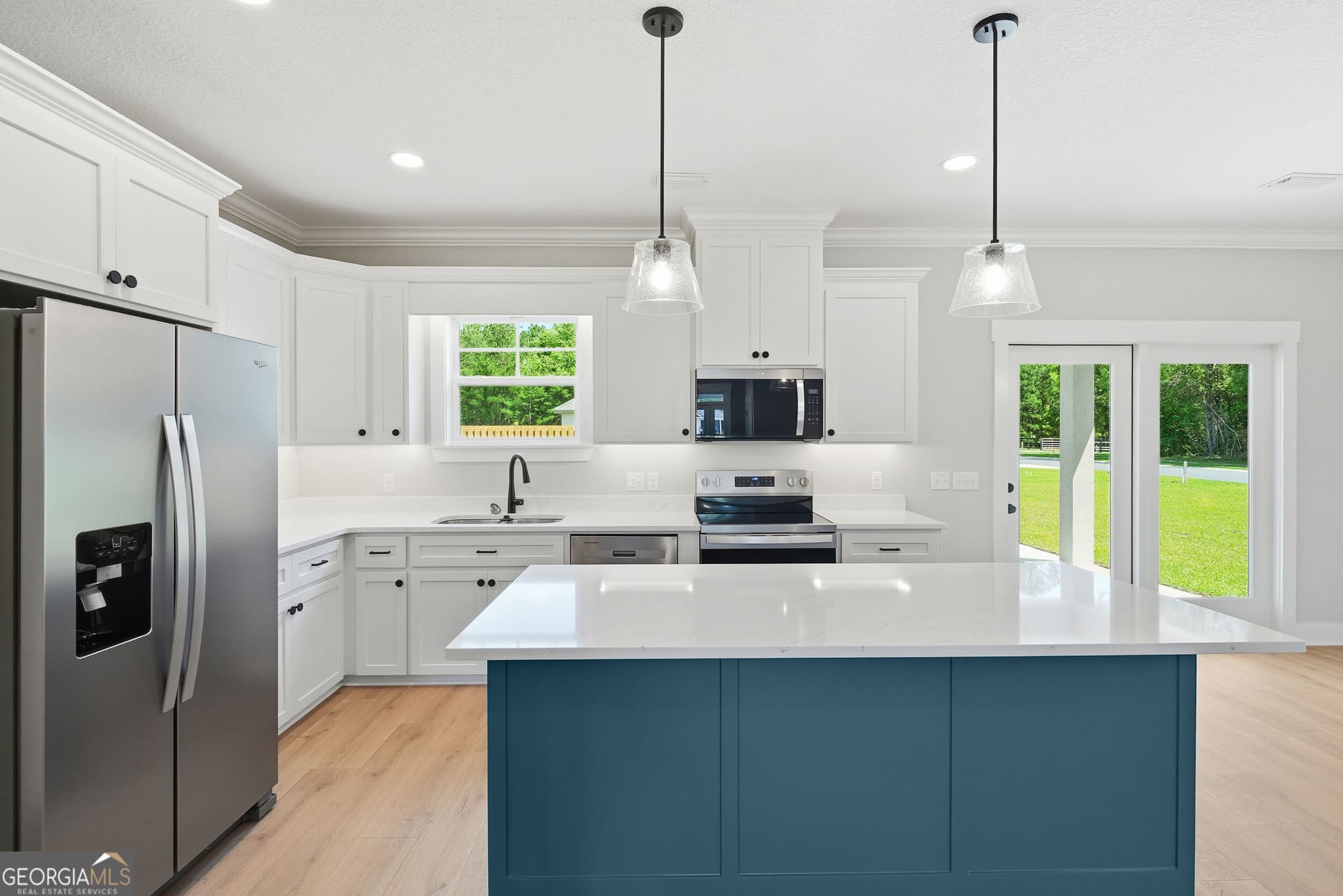 4 bedroom, 2.5 bathroom, 2,009 sq ft single family residence for sale at 19 Clover Mill Point, Brunswick, GA 31525 — photo 3