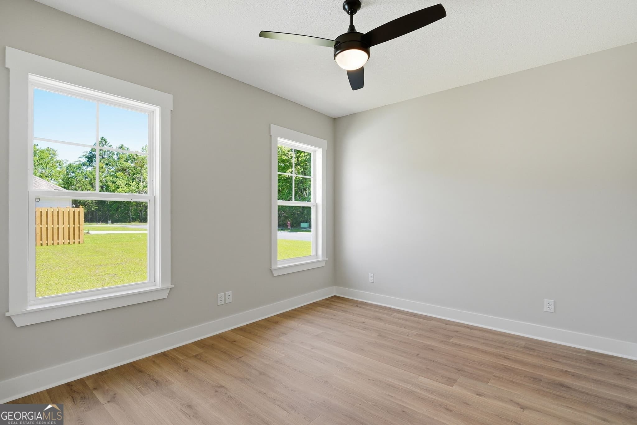 4 bedroom, 2.5 bathroom, 2,009 sq ft single family residence for sale at 19 Clover Mill Point, Brunswick, GA 31525 — photo 5
