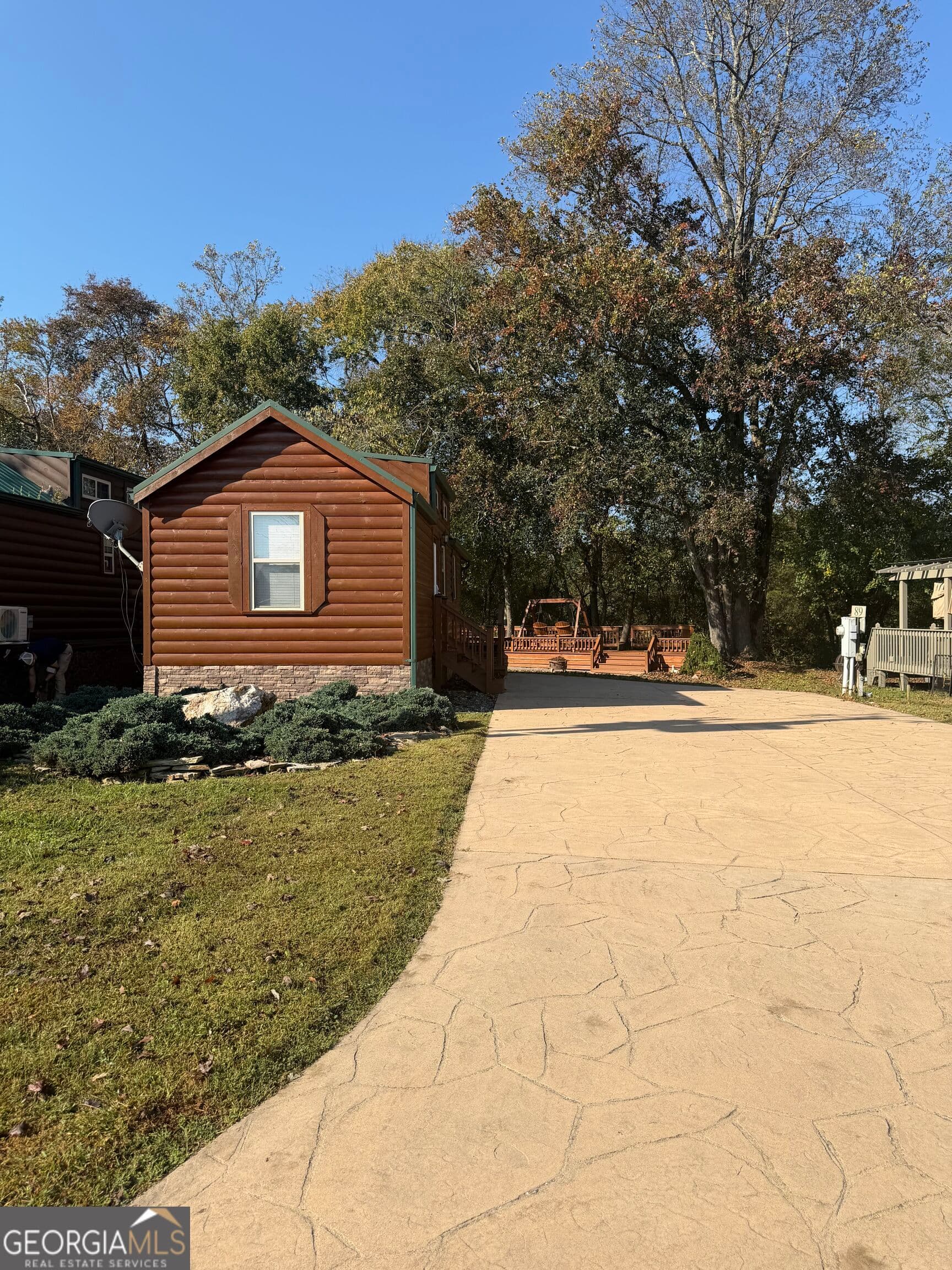 1 bedroom, 1 bathroom, 408 sq ft cabin,manufactured home,single family residence for sale at 140 Porch View Circle LOT 89, Blairsville, GA 30512 — photo 3