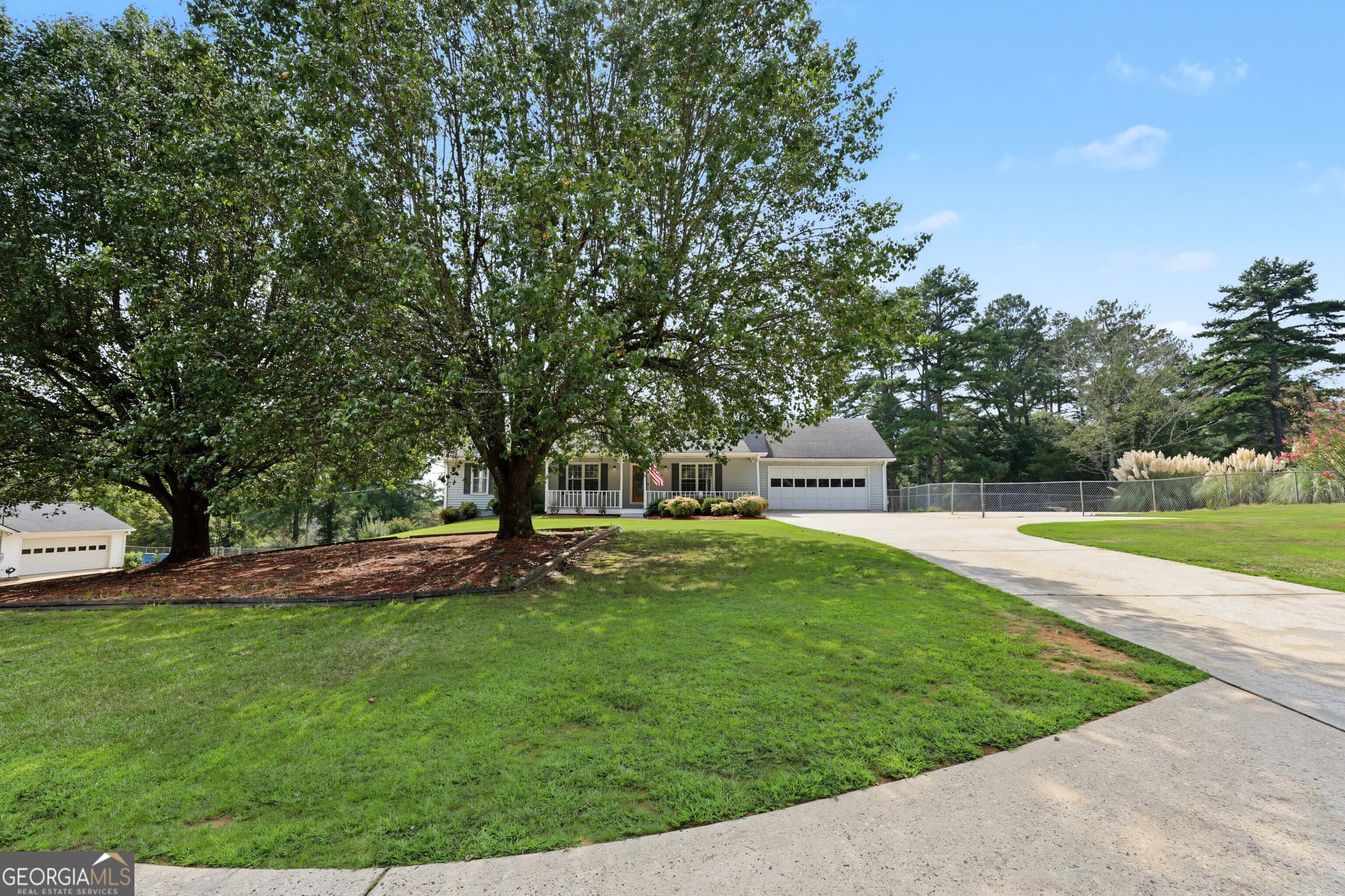 4 bedroom, 3 bathroom, 3,407 sq ft single family residence for sale at 3245 Bold Springs Road, Dacula, GA 30019 — photo 2