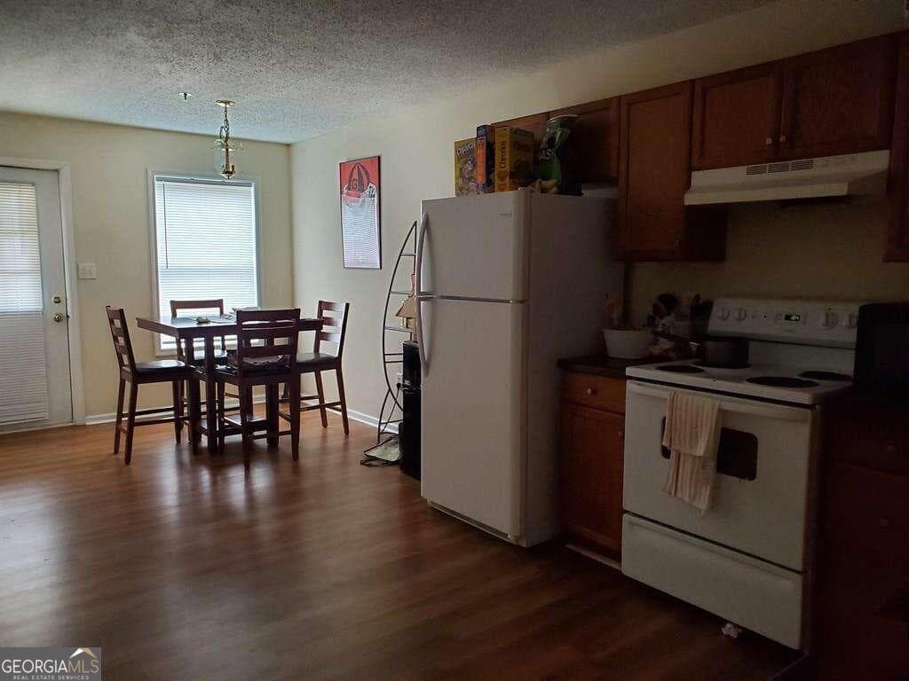 5 bedroom, 4 bathroom, 3,692 sq ft townhouse for rent at 1850 Cedar Shoals Drive C1, Athens, GA 30605 for $2,200 a month — photo 4
