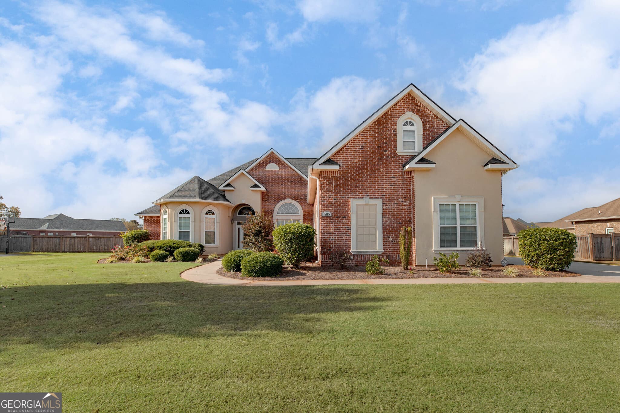 5 bedroom, 3.5 bathroom, 3,858 sq ft single family residence sold at 505 Arbor Lane, Centerville, GA 31028