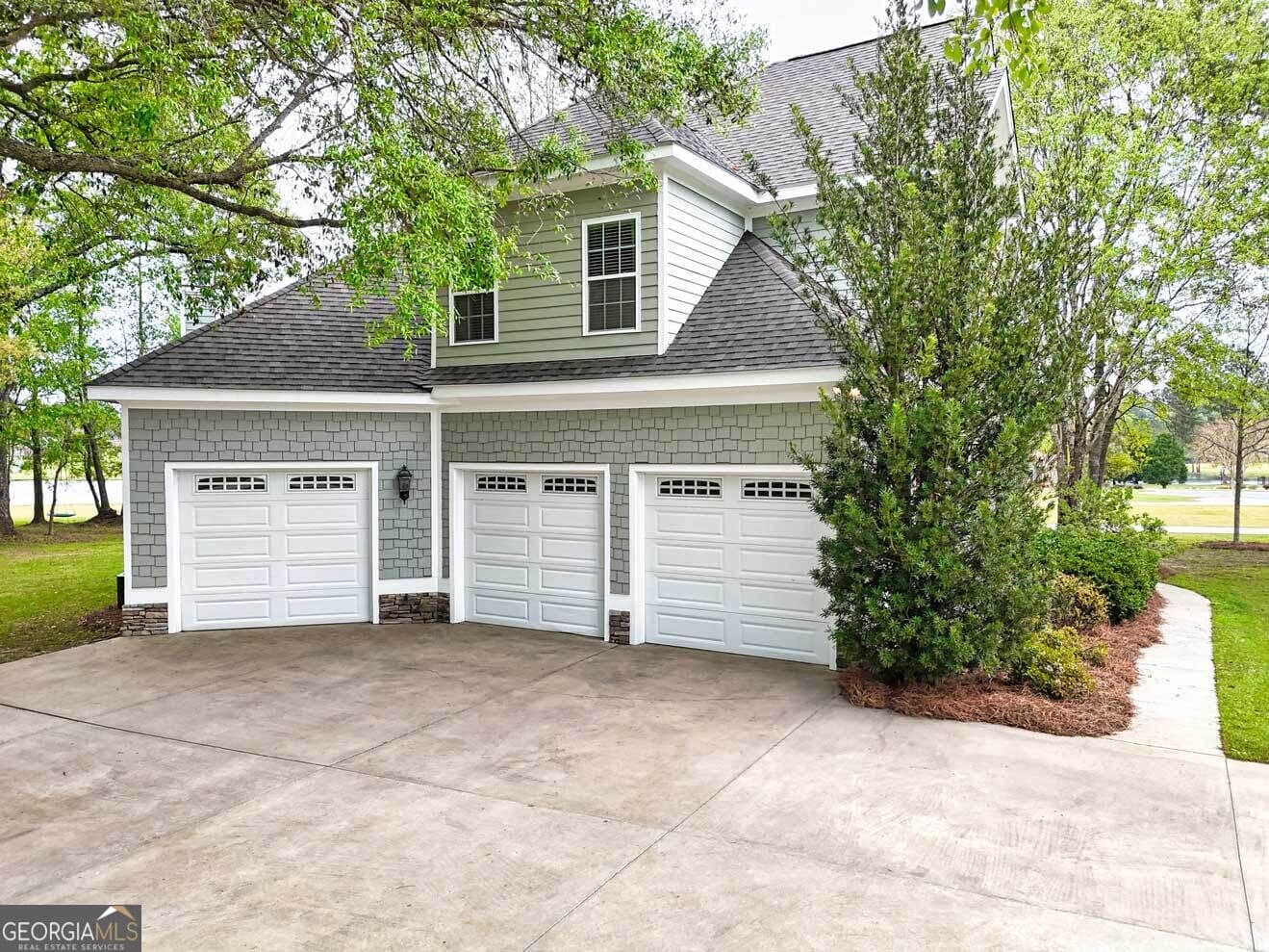 4 bedroom, 3.5 bathroom, 3,077 sq ft single family residence for sale at 132 Pheasant Ridge, Thomasville, GA 31792 — photo 4