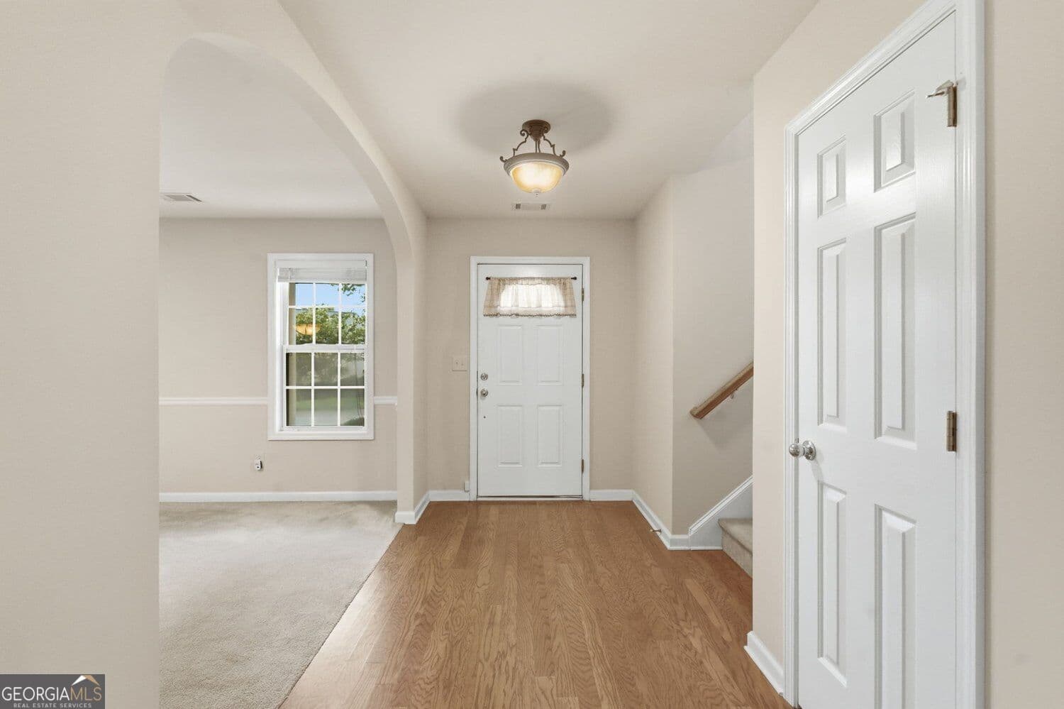 4 bedroom, 3 bathroom, 2,586 sq ft single family residence for sale at 6125 Mulberry Park Drive, Braselton, GA 30517 — photo 3