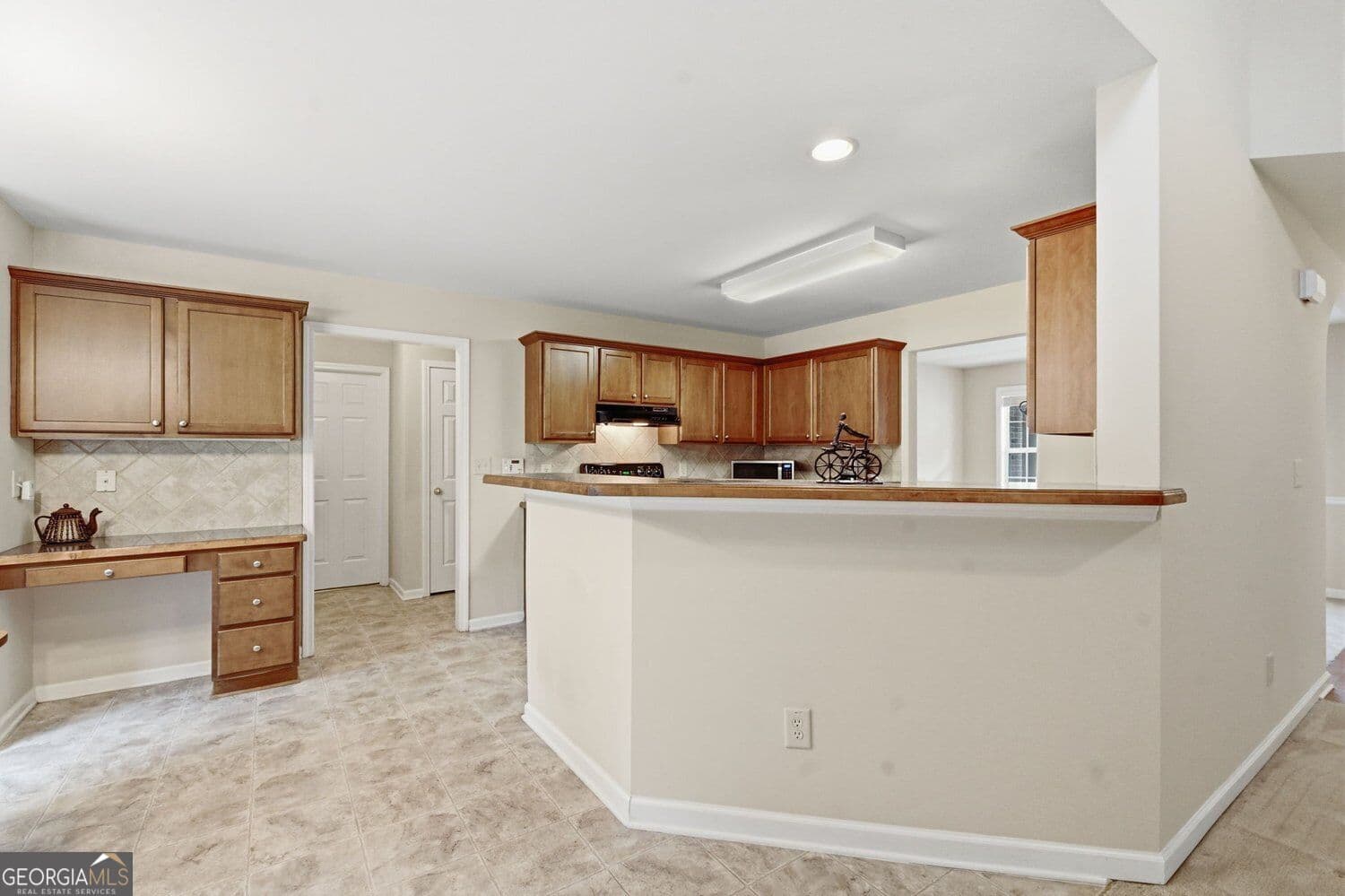 4 bedroom, 3 bathroom, 2,586 sq ft single family residence for sale at 6125 Mulberry Park Drive, Braselton, GA 30517 — photo 10