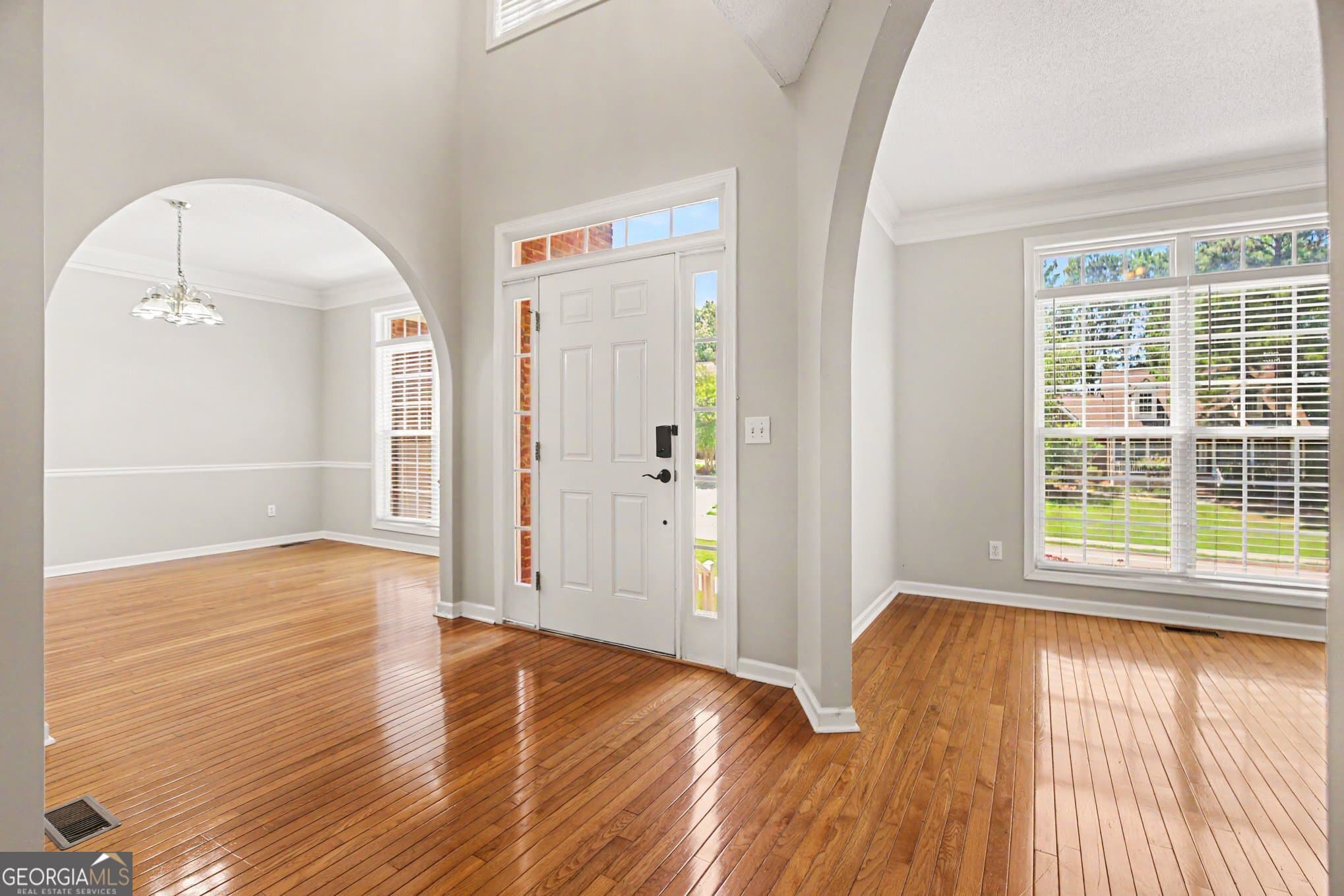 5 bedroom, 3.5 bathroom, 3,001 sq ft single family residence for sale at 165 Normandy Drive, Fayetteville, GA 30214 — photo 2