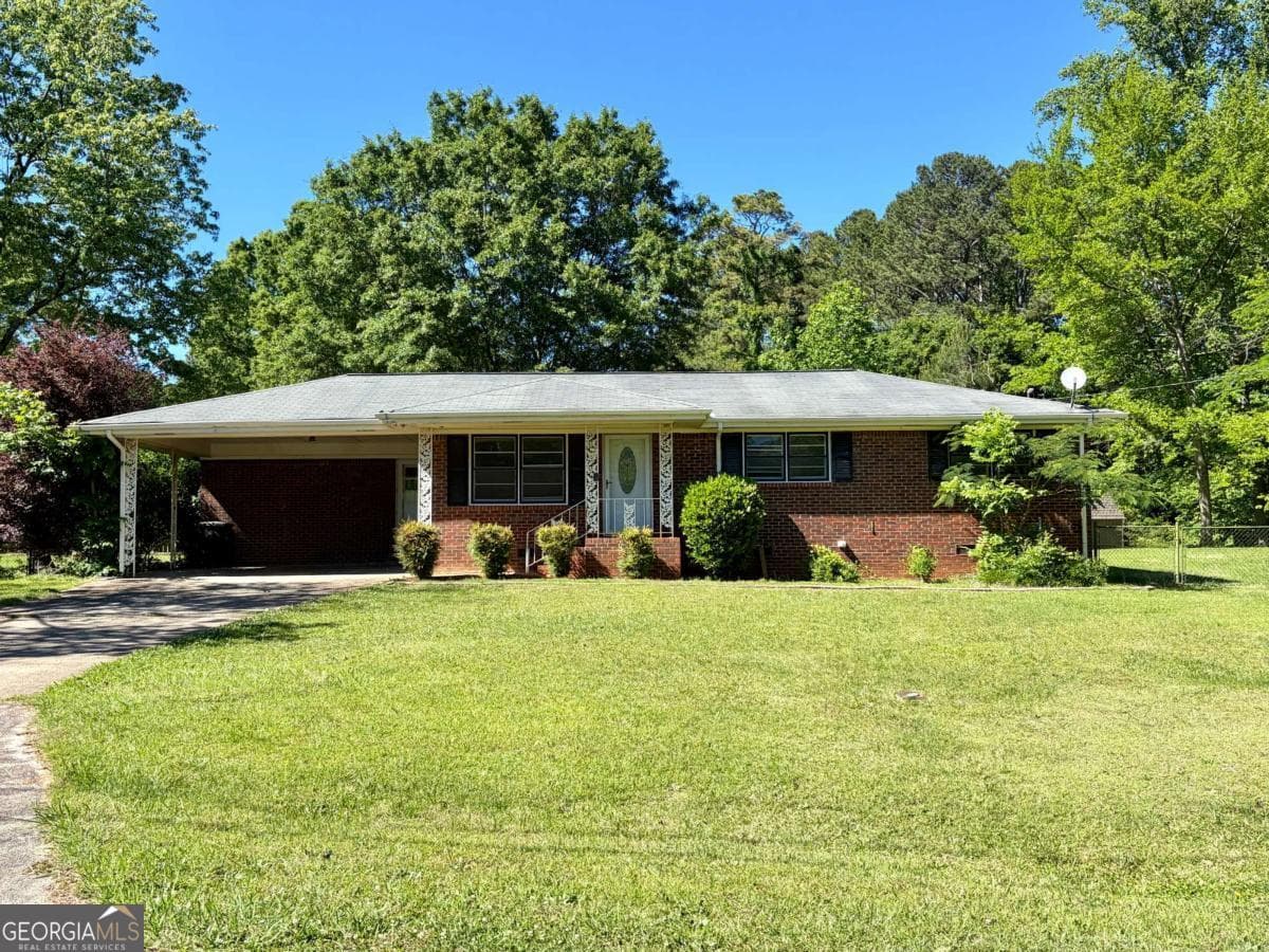 3 bedroom, 1.5 bathroom, 1,170 sq ft single family residence sold at 3950 Hubert Drive, Powder Springs, GA 30127