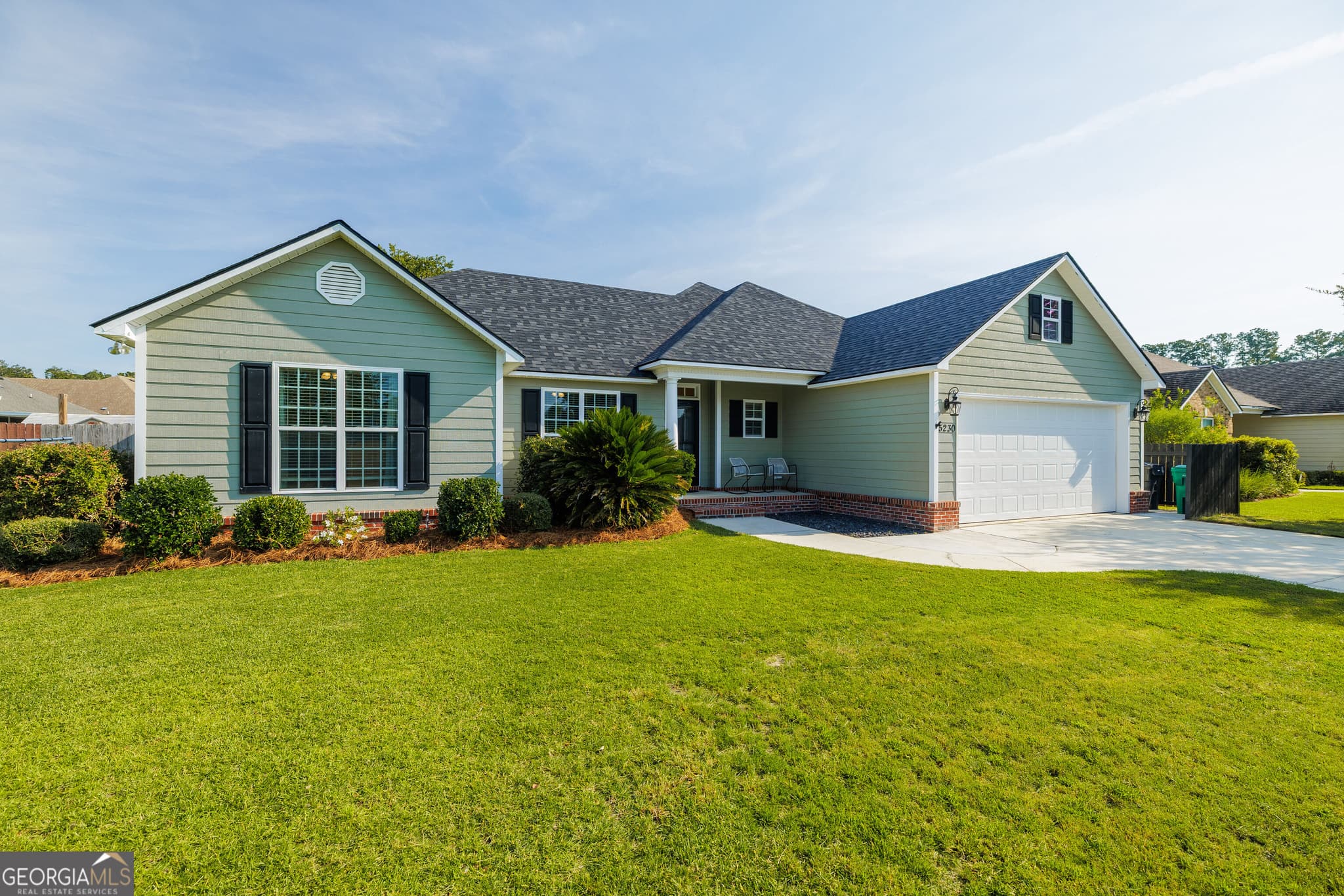 4 bedroom, 2 bathroom, 1,944 sq ft single family residence for sale at 5230 Carys Brook Drive, Hahira, GA 31632 — photo 3
