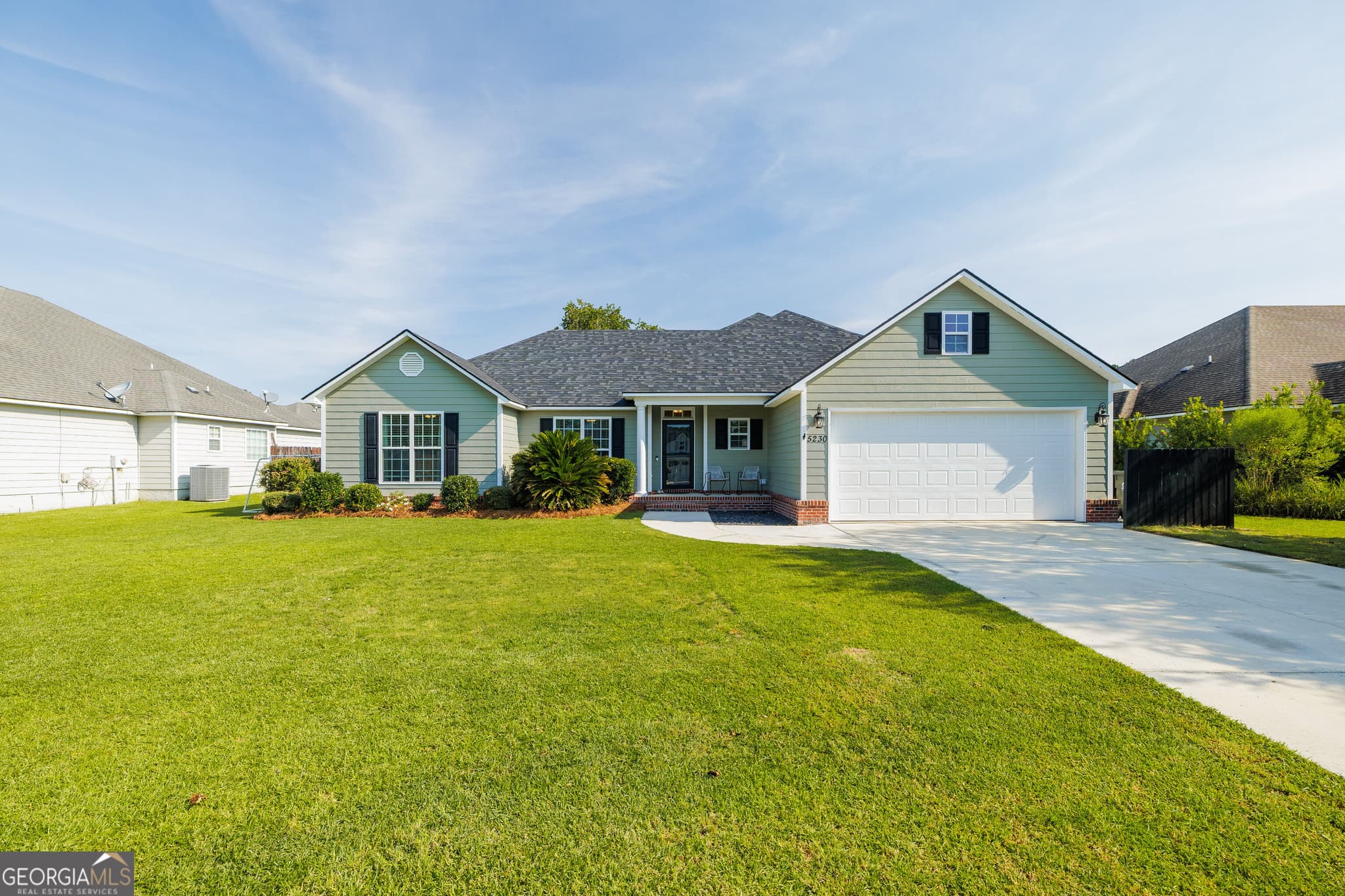 4 bedroom, 2 bathroom, 1,944 sq ft single family residence for sale at 5230 Carys Brook Drive, Hahira, GA 31632