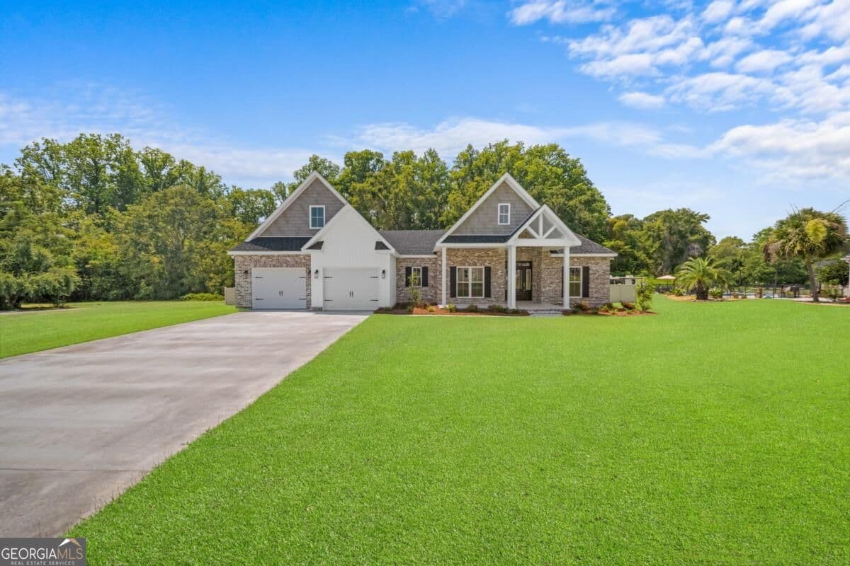 4 bedroom, 3 bathroom, 2,521 sq ft single family residence for sale at 12 Wisteria Lane, Claxton, GA 30417