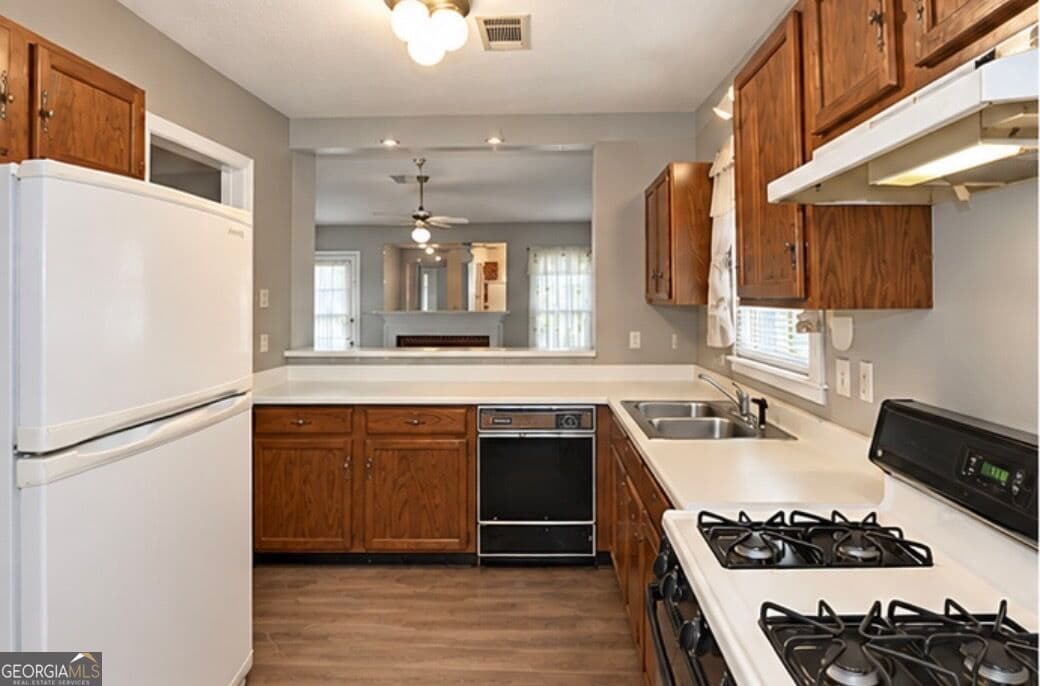 2 bedroom, 2 bathroom, 1,204 sq ft condominium for rent at 761 Hairston Terrace, Stone Mountain, GA 30088 for $1,330 a month — photo 3