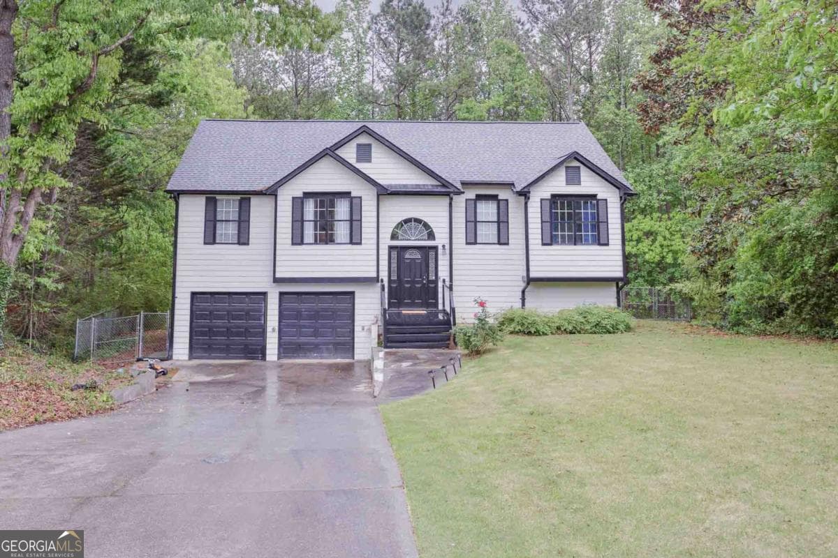 3 bedroom, 2 bathroom, 2,740 sq ft single family residence sold at 405 Settlers Ridge Lane, Hiram, GA 30141