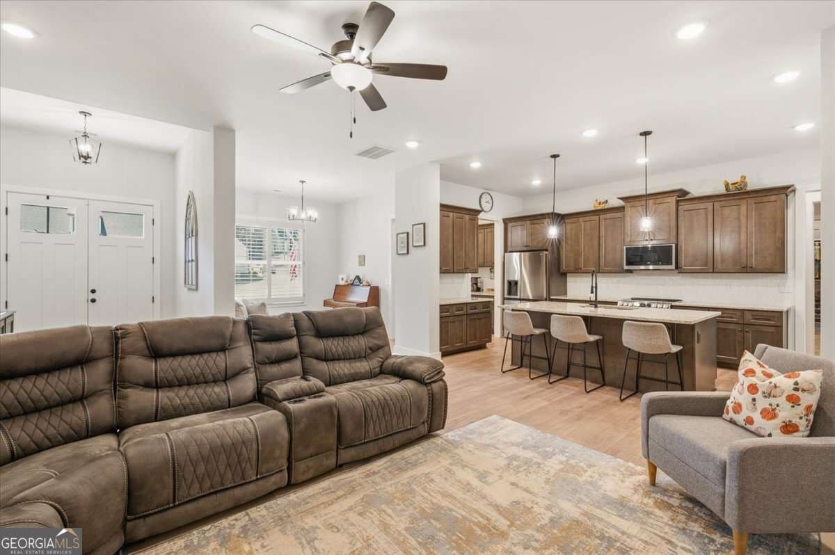 4 bedroom, 3 bathroom, 2,591 sq ft single family residence for sale at 2 Everwood Court, Rome, GA 30161 — photo 9