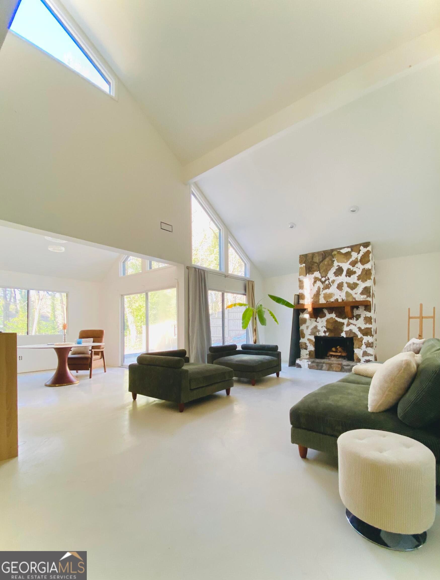 3 bedroom, 3 bathroom, 2,460 sq ft single family residence for sale at 2218 Cedar Forks Drive, Marietta, GA 30062 — photo 2