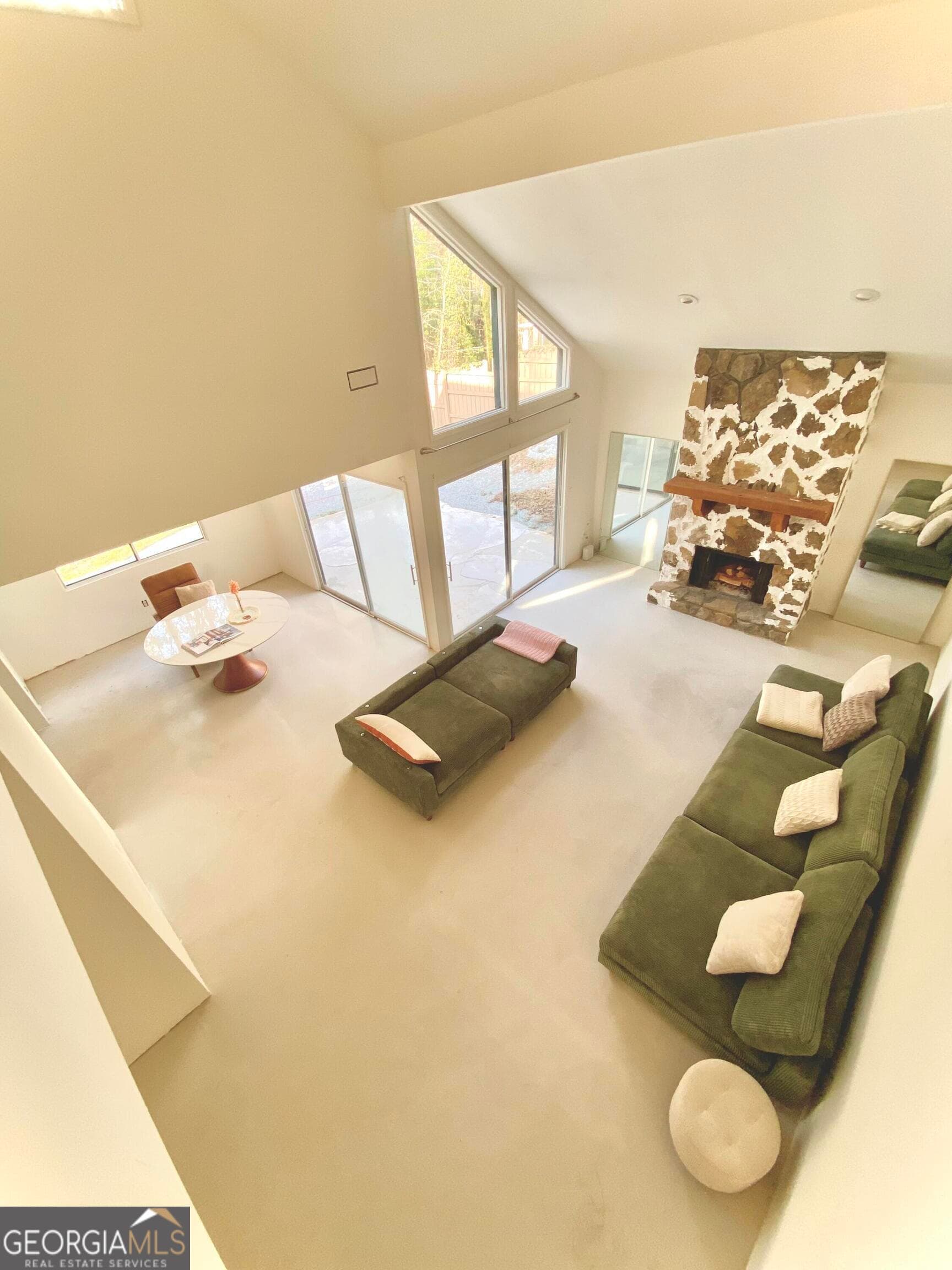 3 bedroom, 3 bathroom, 2,460 sq ft single family residence for sale at 2218 Cedar Forks Drive, Marietta, GA 30062 — photo 3