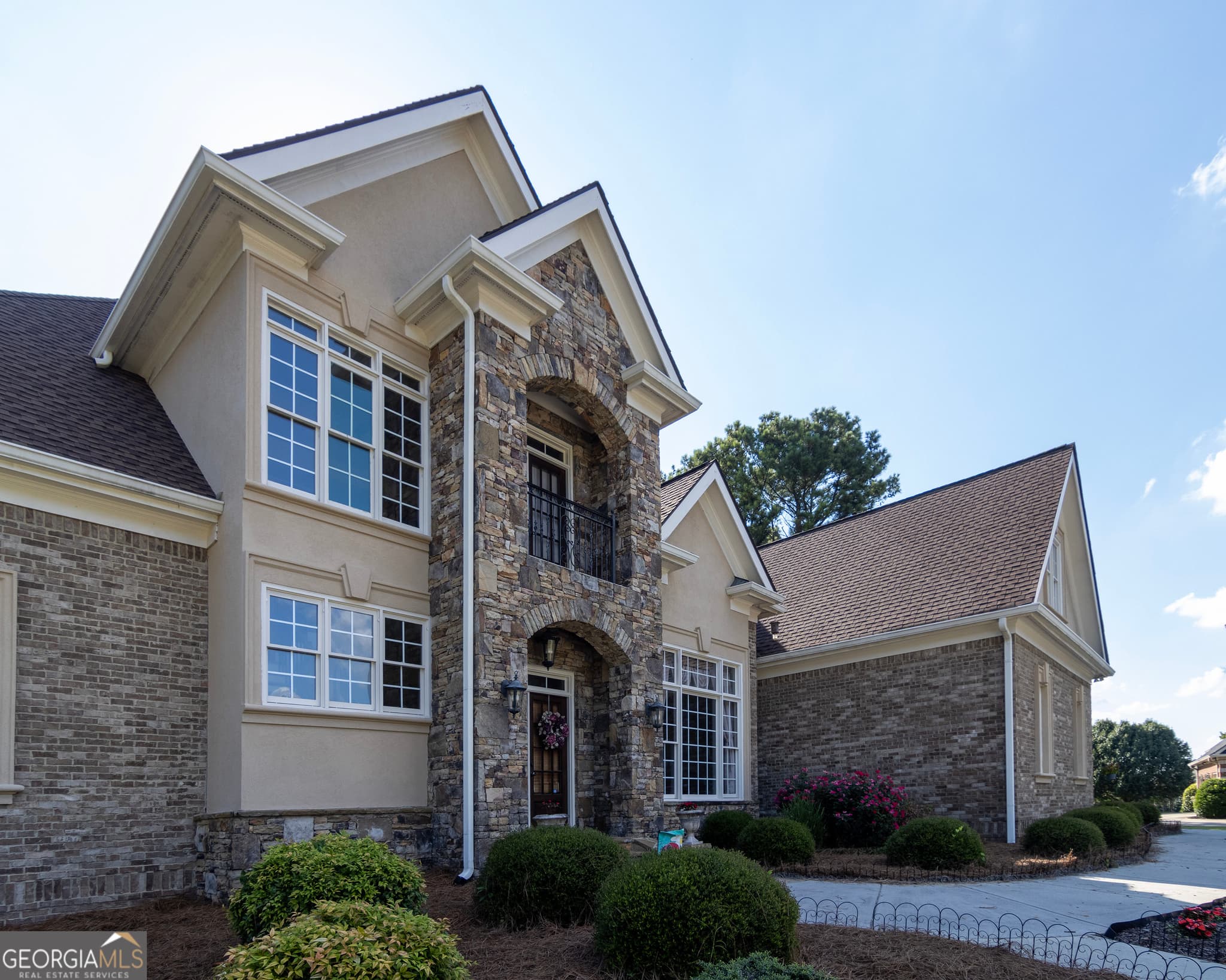 6 bedroom, 5 bathroom, 8,000 sq ft single family residence for sale at 105 Murfield Way, Carrollton, GA 30116 — photo 4