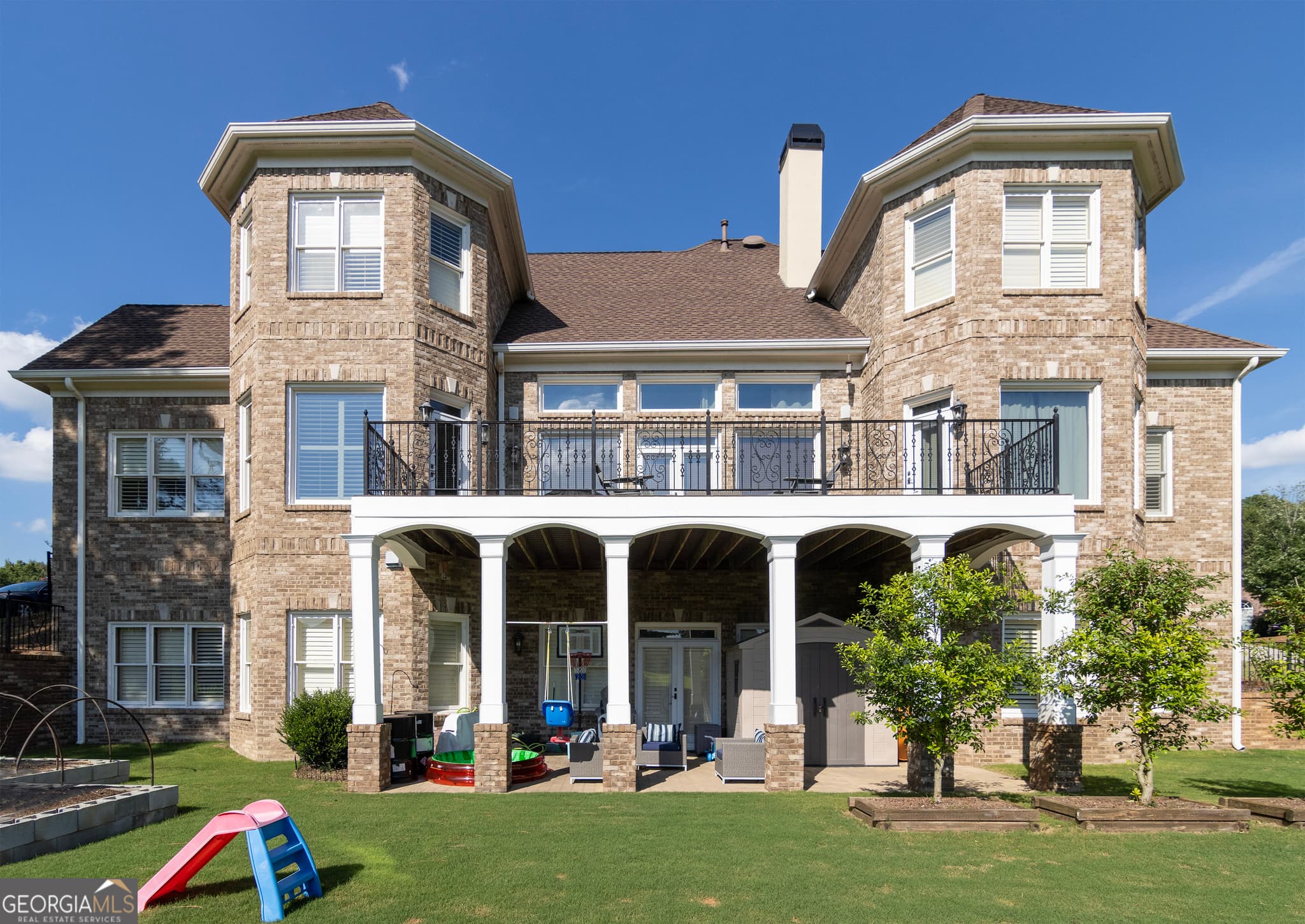 6 bedroom, 5 bathroom, 8,000 sq ft single family residence for sale at 105 Murfield Way, Carrollton, GA 30116 — photo 8