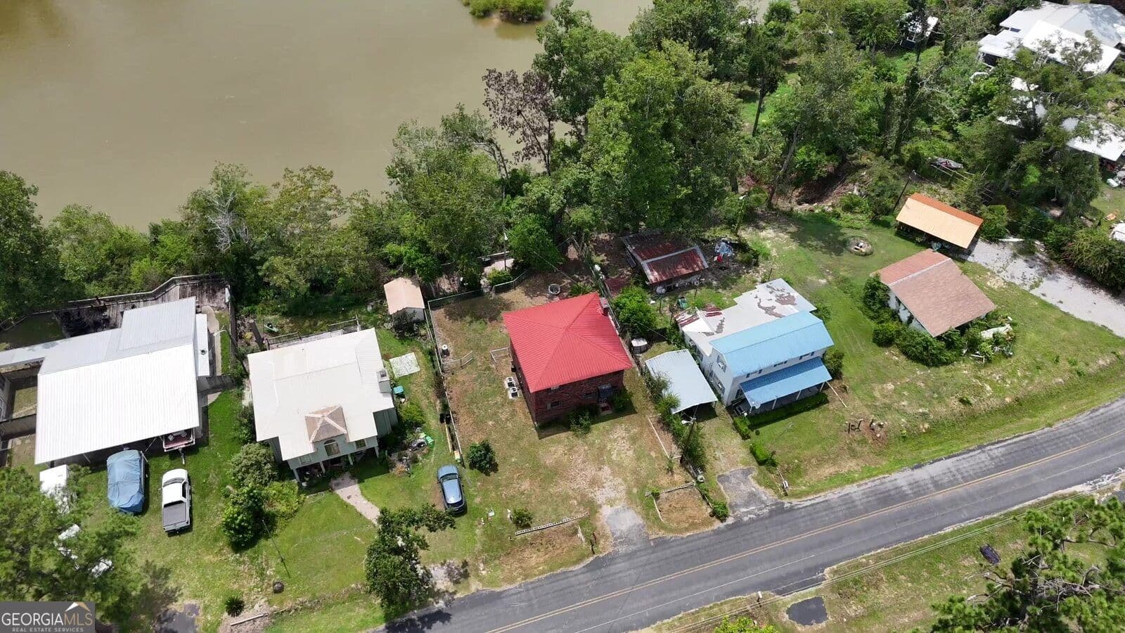 2 bedroom, 2 bathroom, 1,568 sq ft single family residence for sale at 674 McNatt Falls Road, Uvalda, GA 30473 — photo 4
