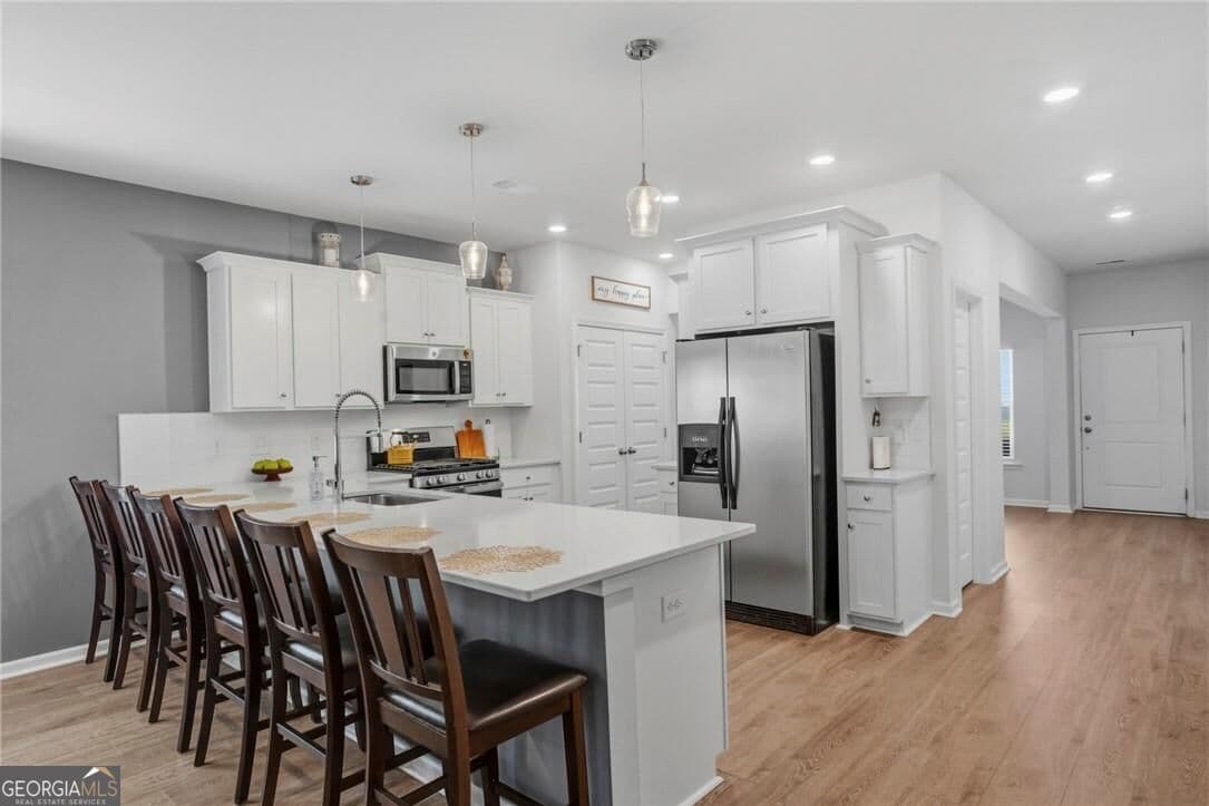 5 bedroom, 3.5 bathroom, 2,699 sq ft single family residence for sale at 236 Lillian Street, Rincon, GA 31326 — photo 3