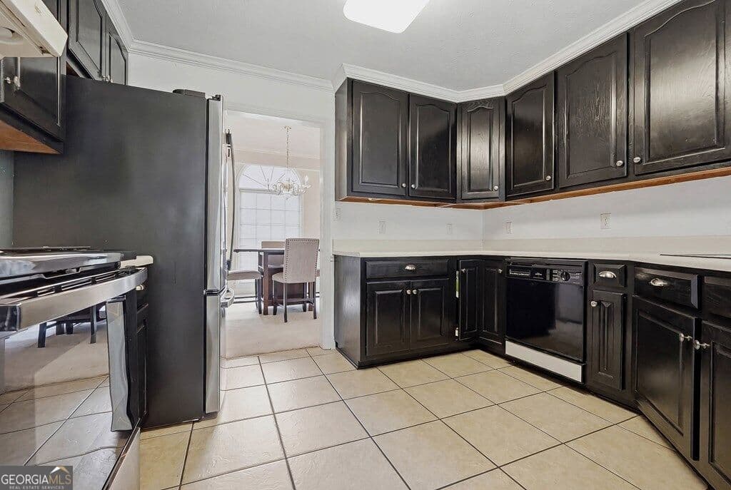 4 bedroom, 2 bathroom, 2,305 sq ft single family residence for sale at 2810 Doublegate Drive, Albany, GA 31721 — photo 9