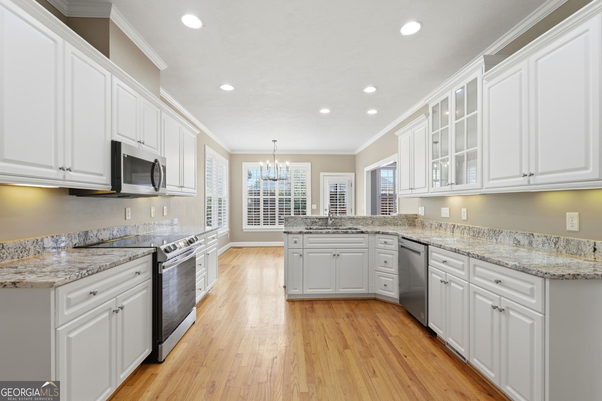 4 bedroom, 2.5 bathroom, 2,386 sq ft single family residence for sale at 3707 Pavilion Drive, Martinez, GA 30907 — photo 9