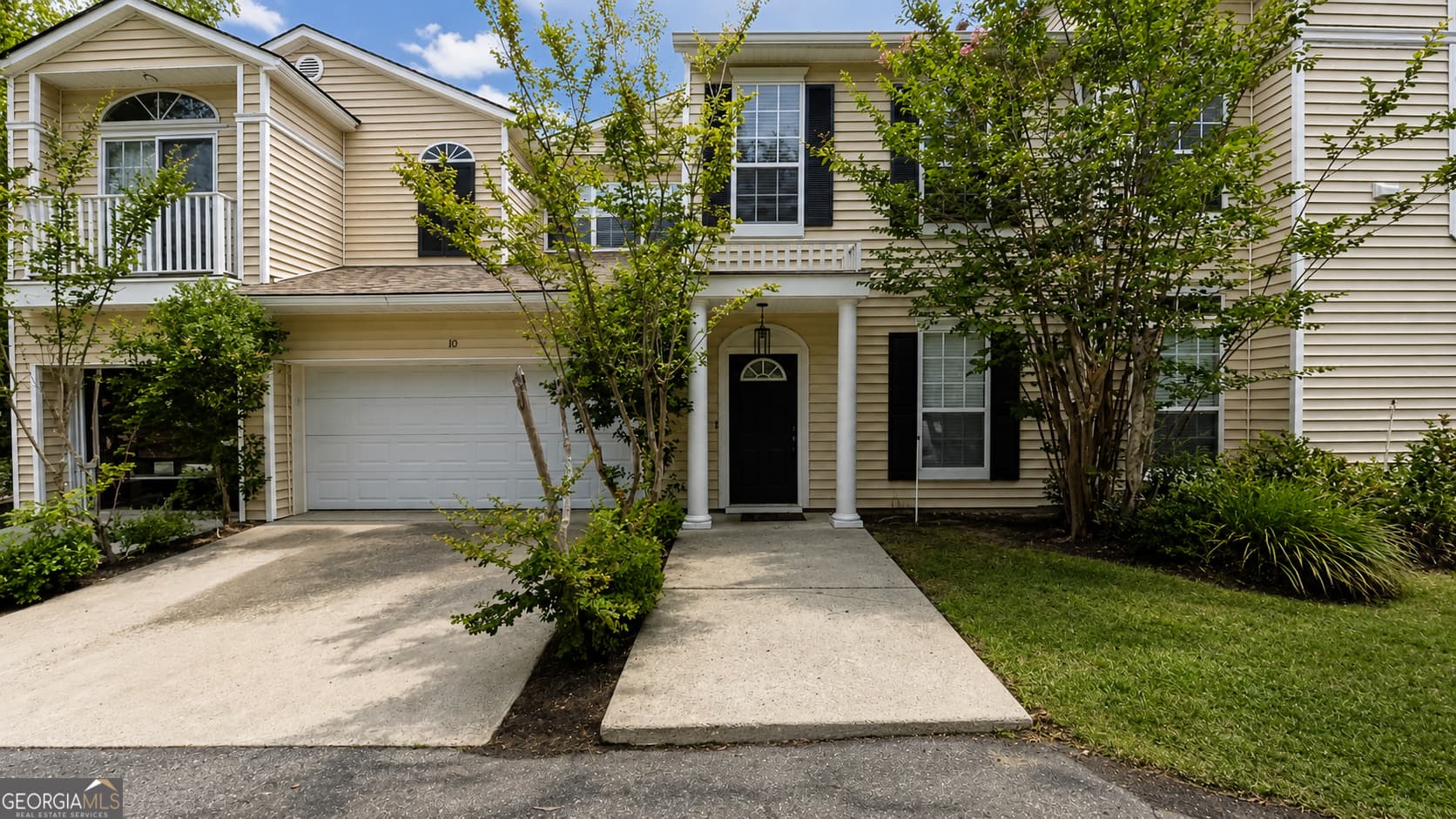 2 bedroom, 2 bathroom, 1,665 sq ft condominium for sale at 2502 B Jerry Jones Drive 10, Valdosta, GA 31602