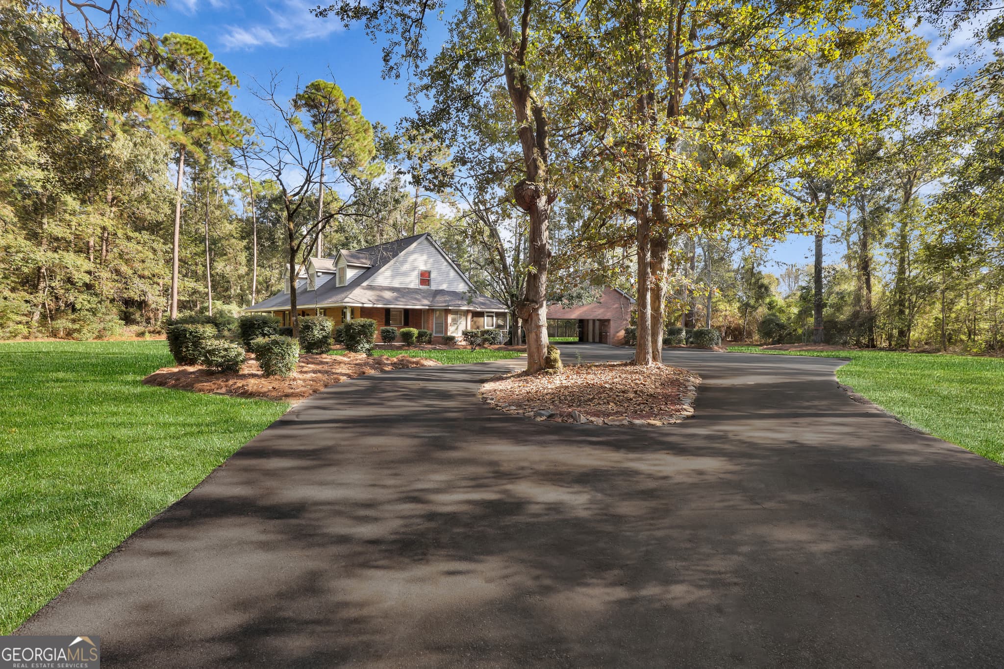 4 bedroom, 3.5 bathroom, 3,940 sq ft single family residence for sale at 252 Hagin Lane, Statesboro, GA 30461 — photo 2