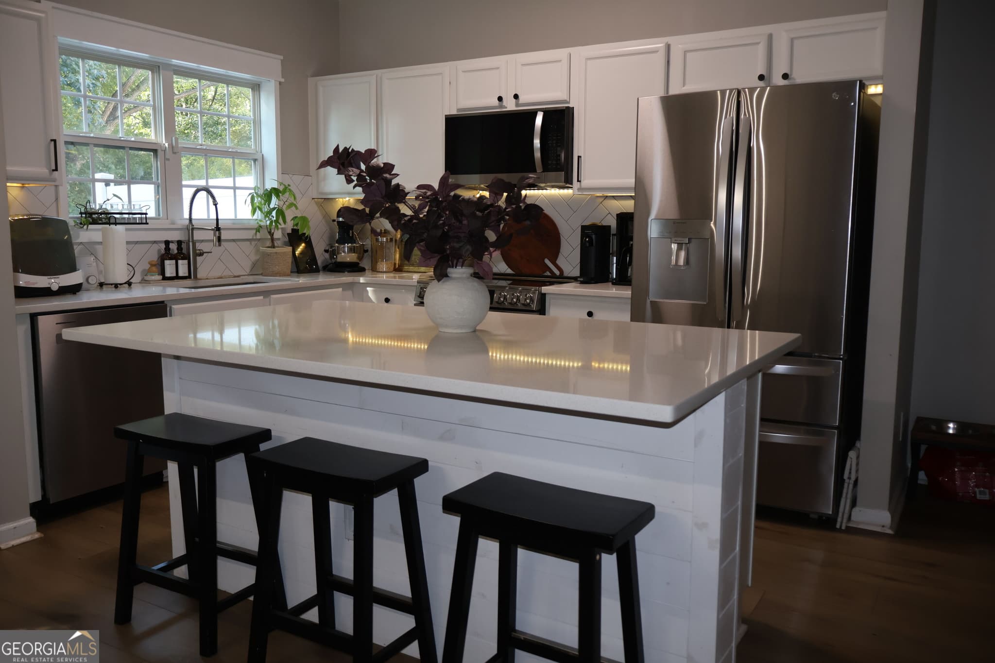 3 bedroom, 2.5 bathroom, 1,692 sq ft townhouse for sale at 4685 Beacon Ridge Lane C, Flowery Branch, GA 30542 — photo 8
