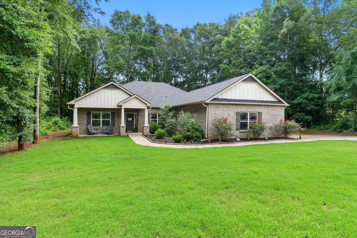 4 bedroom, 3 bathroom, 2,516 sq ft single family residence sold at 537 Forest Path, Jefferson, GA 30549