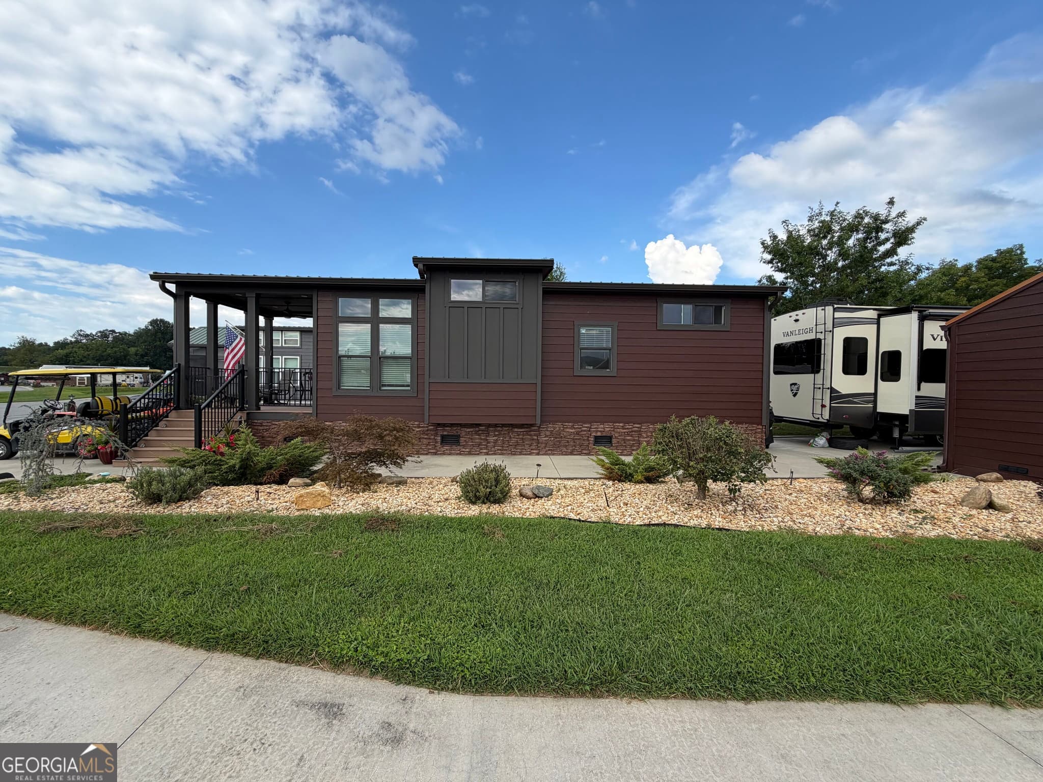 1 bedroom, 1 bathroom, 412 sq ft cabin,manufactured home,single family residence for sale at 105 Mtn Vista Road LOT 245, Blairsville, GA 30512 — photo 2