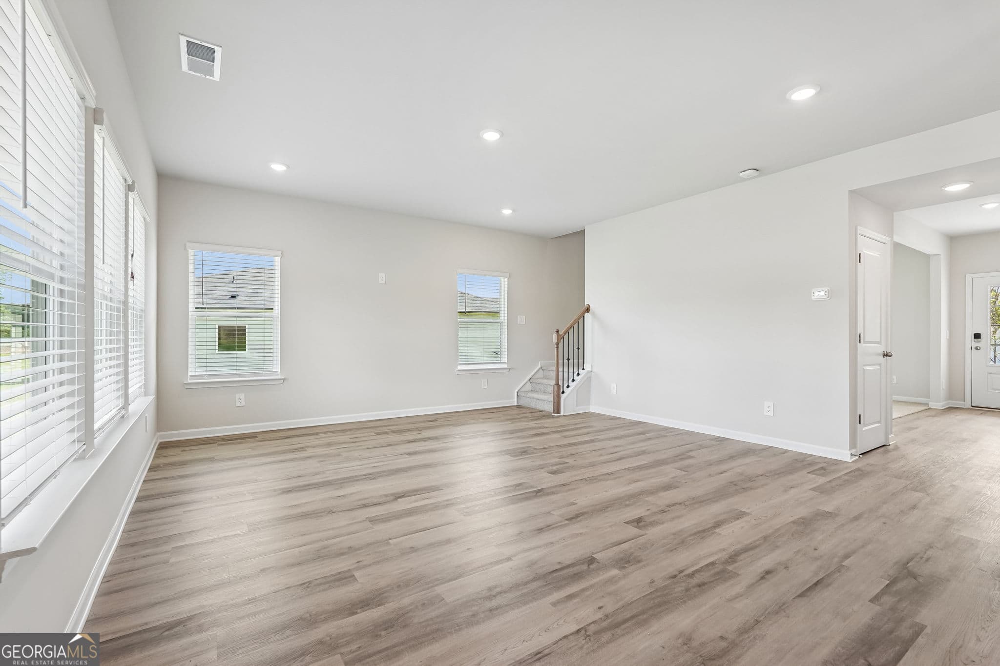 4 bedroom, 2.5 bathroom, 2,465 sq ft single family residence for sale at 706 Cargile Court, Villa Rica, GA 30180 — photo 8