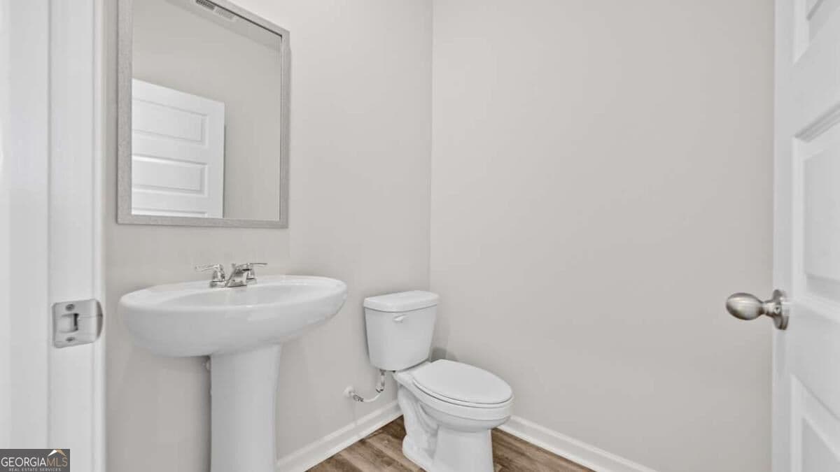 4 bedroom, 2.5 bathroom single family residence for sale at 139 White Spruce Way, Newnan, GA 30265 — photo 6