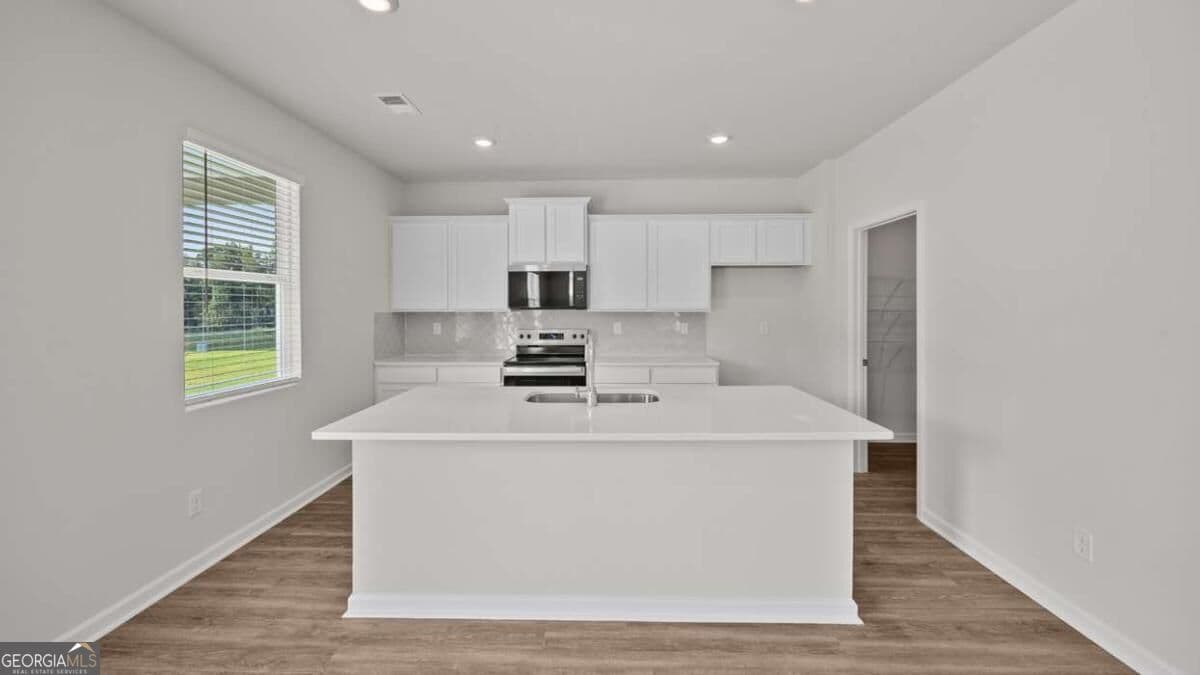 4 bedroom, 2.5 bathroom single family residence for sale at 139 White Spruce Way, Newnan, GA 30265 — photo 7