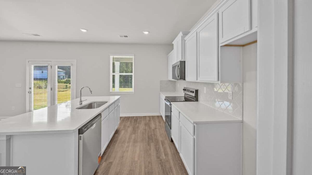 4 bedroom, 2.5 bathroom single family residence for sale at 139 White Spruce Way, Newnan, GA 30265 — photo 10