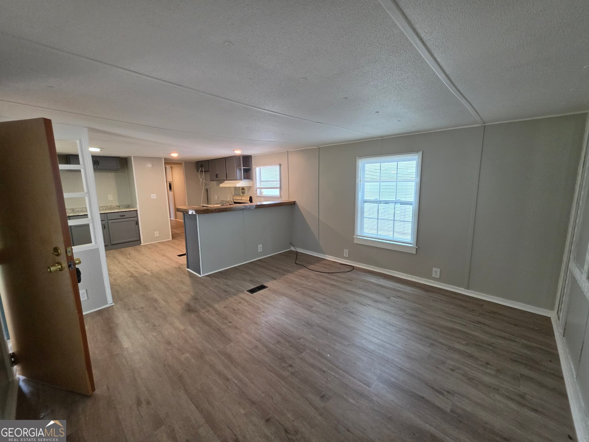 2 bedroom, 1 bathroom, 784 sq ft manufactured home,single family residence for sale at 109 Oconee Circle, Eatonton, GA 31024 — photo 4
