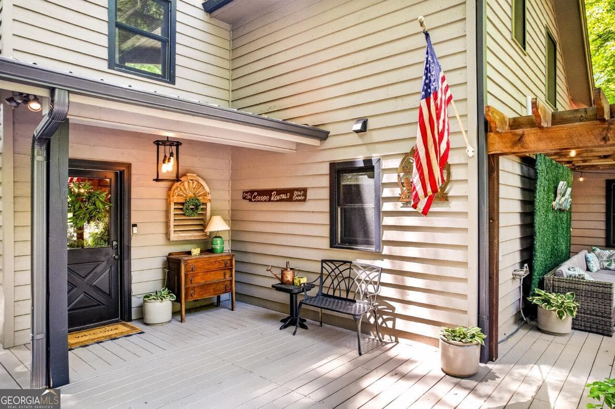3 bedroom, 2 bathroom, 1,799 sq ft cabin,single family residence for sale at 28 Rowland Pointe 12,13, Morganton, GA 30560 — photo 7