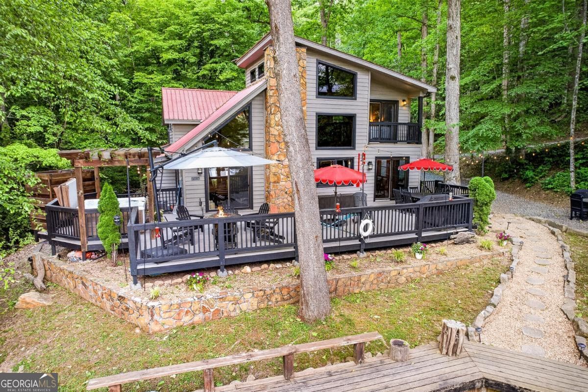 3 bedroom, 2 bathroom, 1,799 sq ft cabin,single family residence for sale at 28 Rowland Pointe 12,13, Morganton, GA 30560 — photo 10