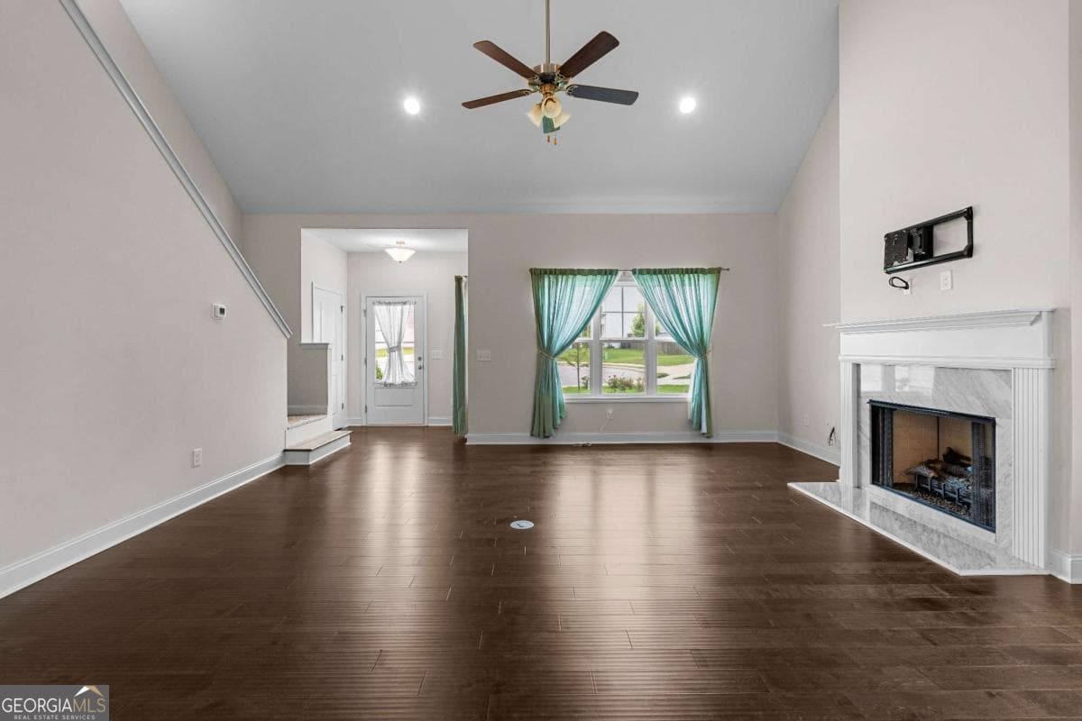 5 bedroom, 3.5 bathroom, 2,555 sq ft single family residence for sale at 338 Lana Lane, Lagrange, GA 30241 — photo 7